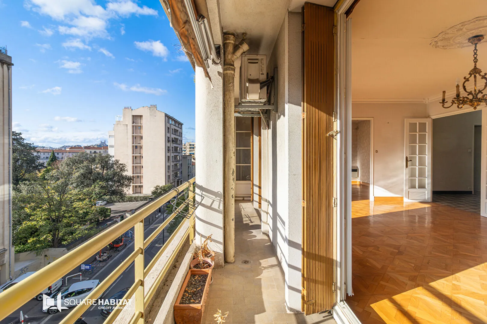 Appartement 3 pièces de 81 m² avec balcon et cave à Marseille secteur Sébastopol 
