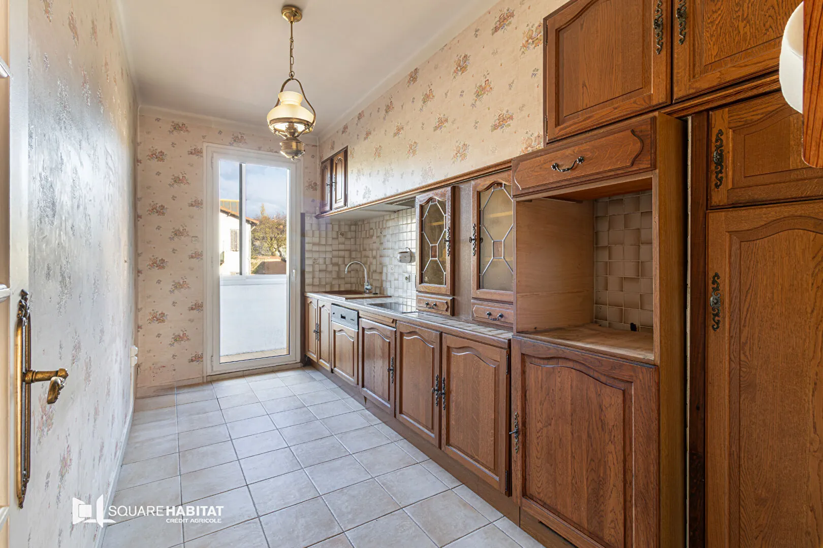 Appartement 3 pièces de 81 m² avec balcon et cave à Marseille secteur Sébastopol 