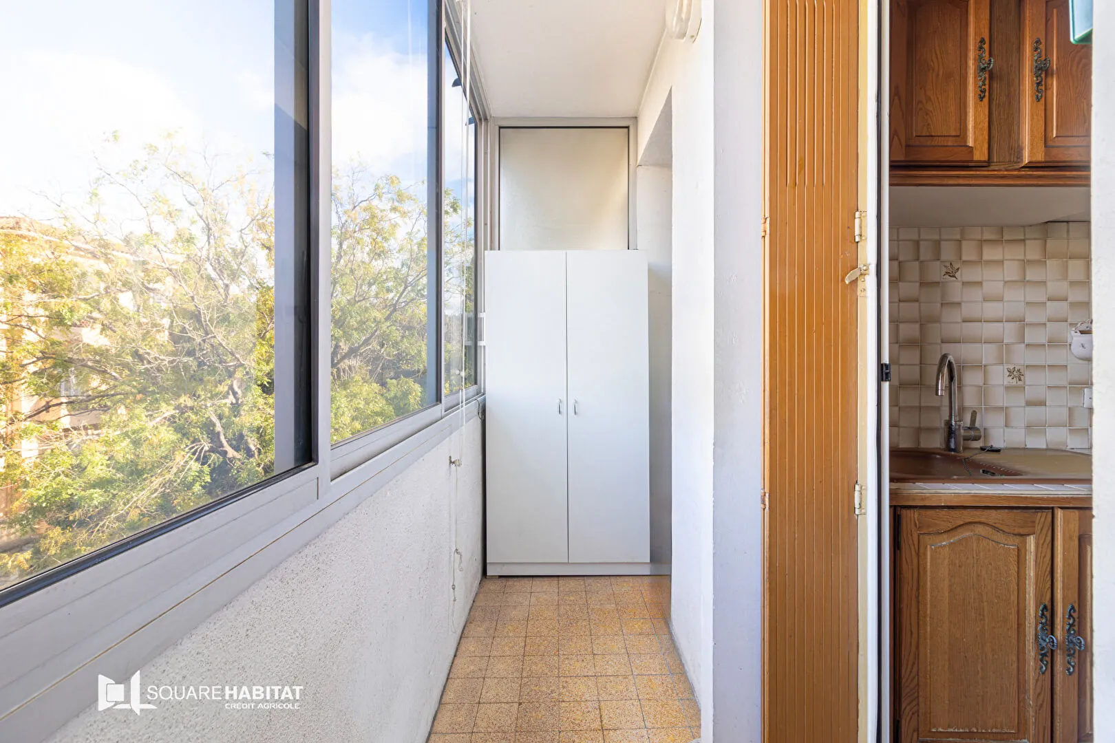 Appartement 3 pièces de 81 m² avec balcon et cave à Marseille secteur Sébastopol 