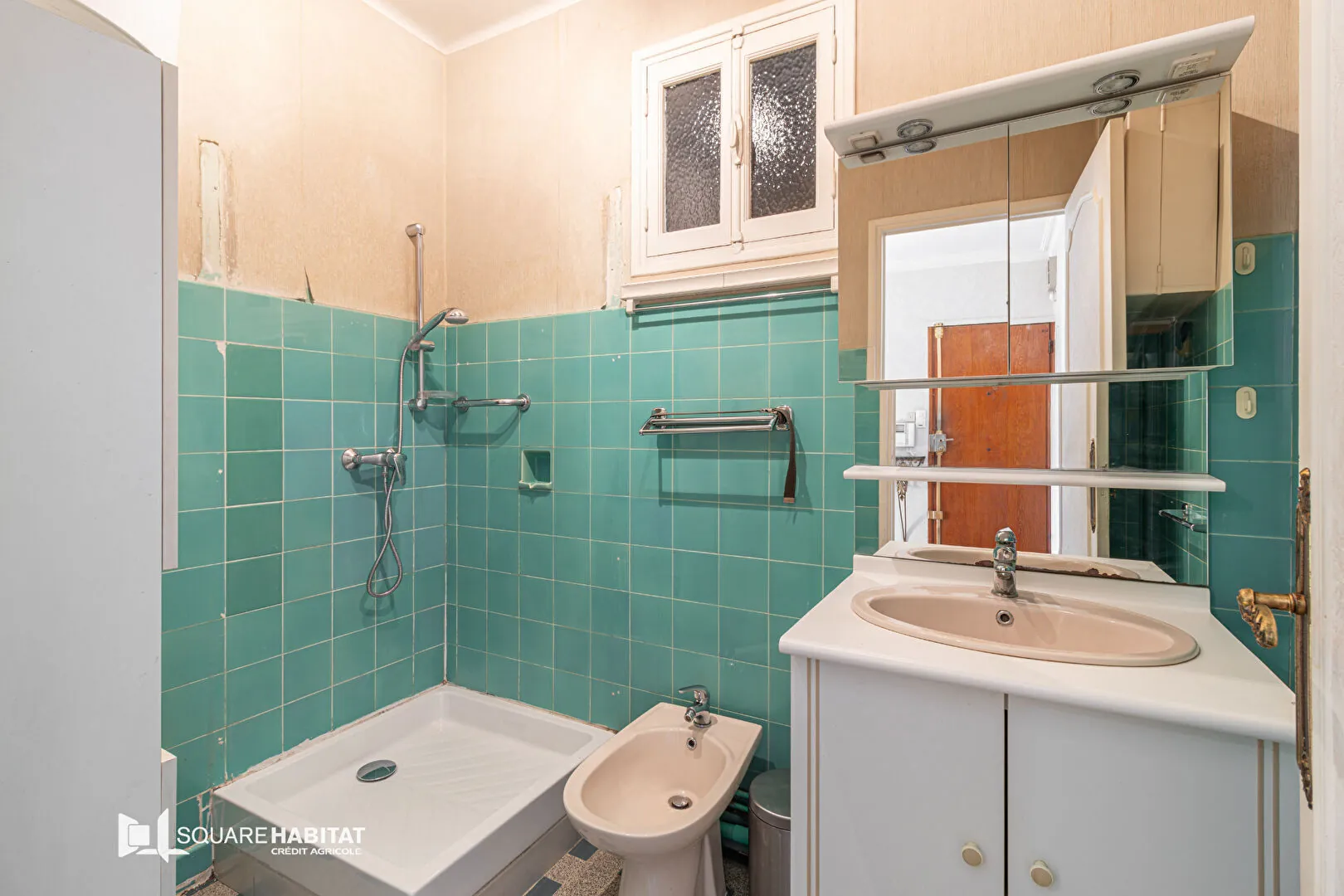 Appartement 3 pièces de 81 m² avec balcon et cave à Marseille secteur Sébastopol 