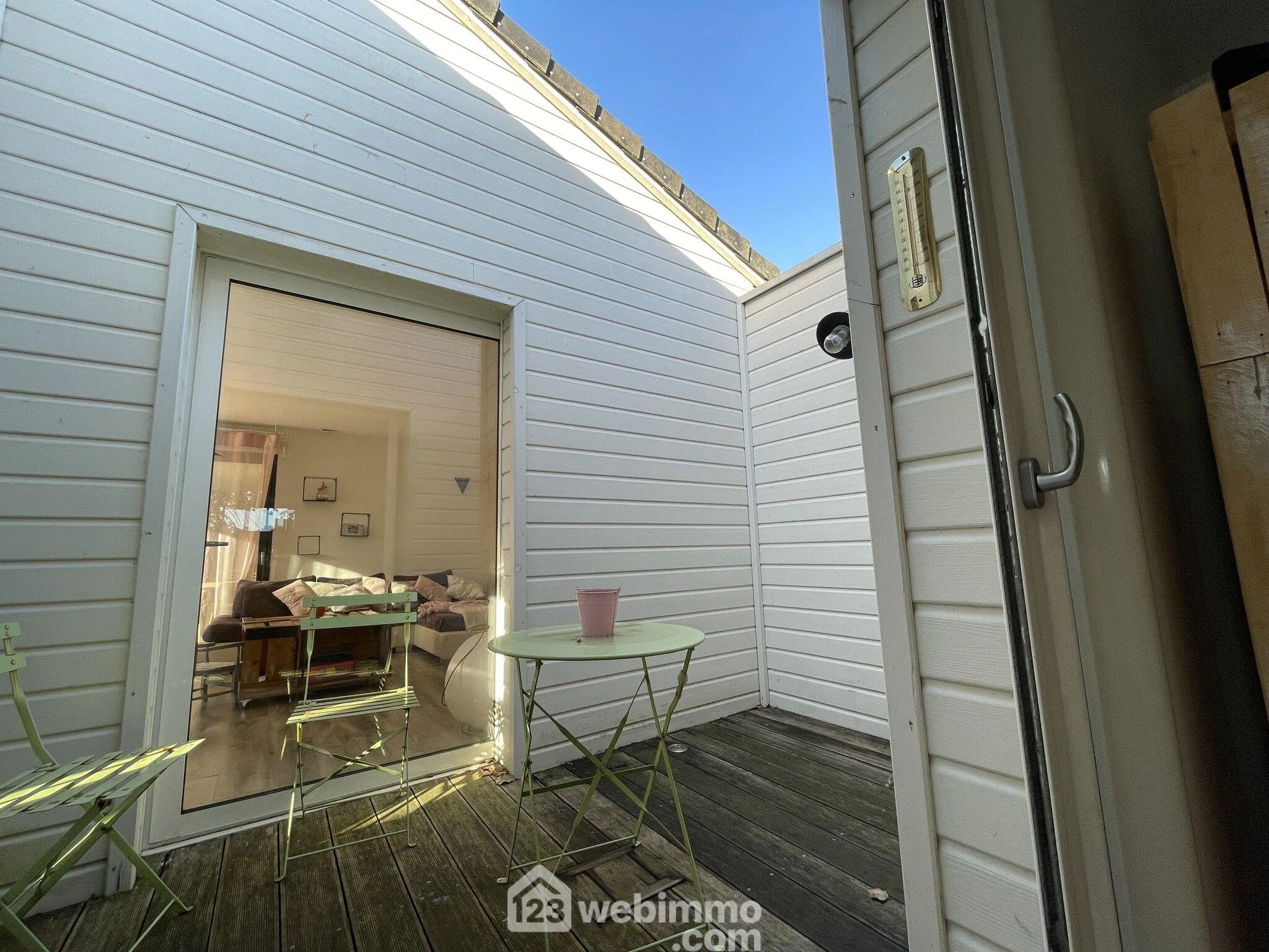 Maison moderne en bois de 165 m2 avec piscine à Naintré (86530) 