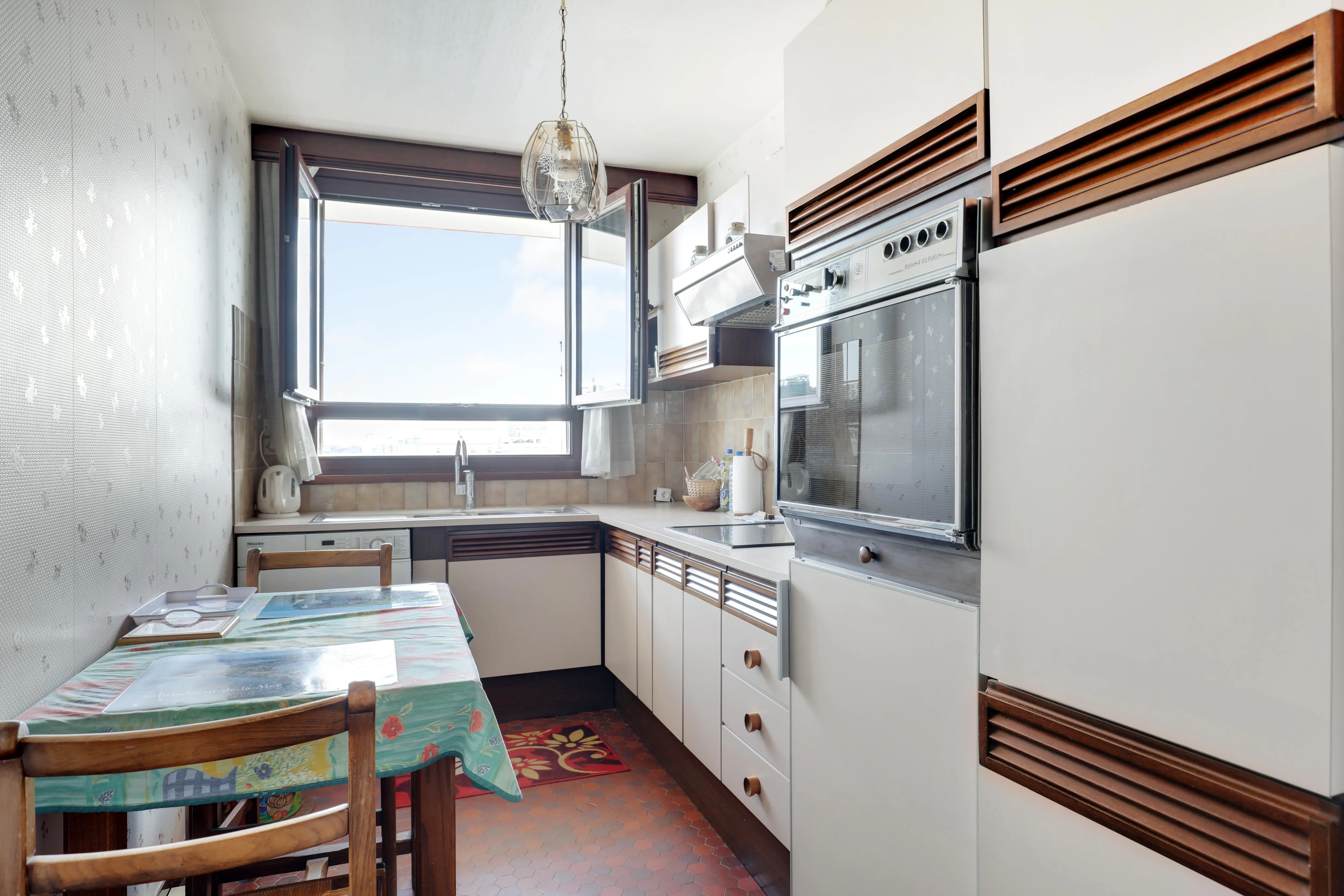 Appartement 2 pièces avec balcon à La Garenne-Colombes près de la gare 