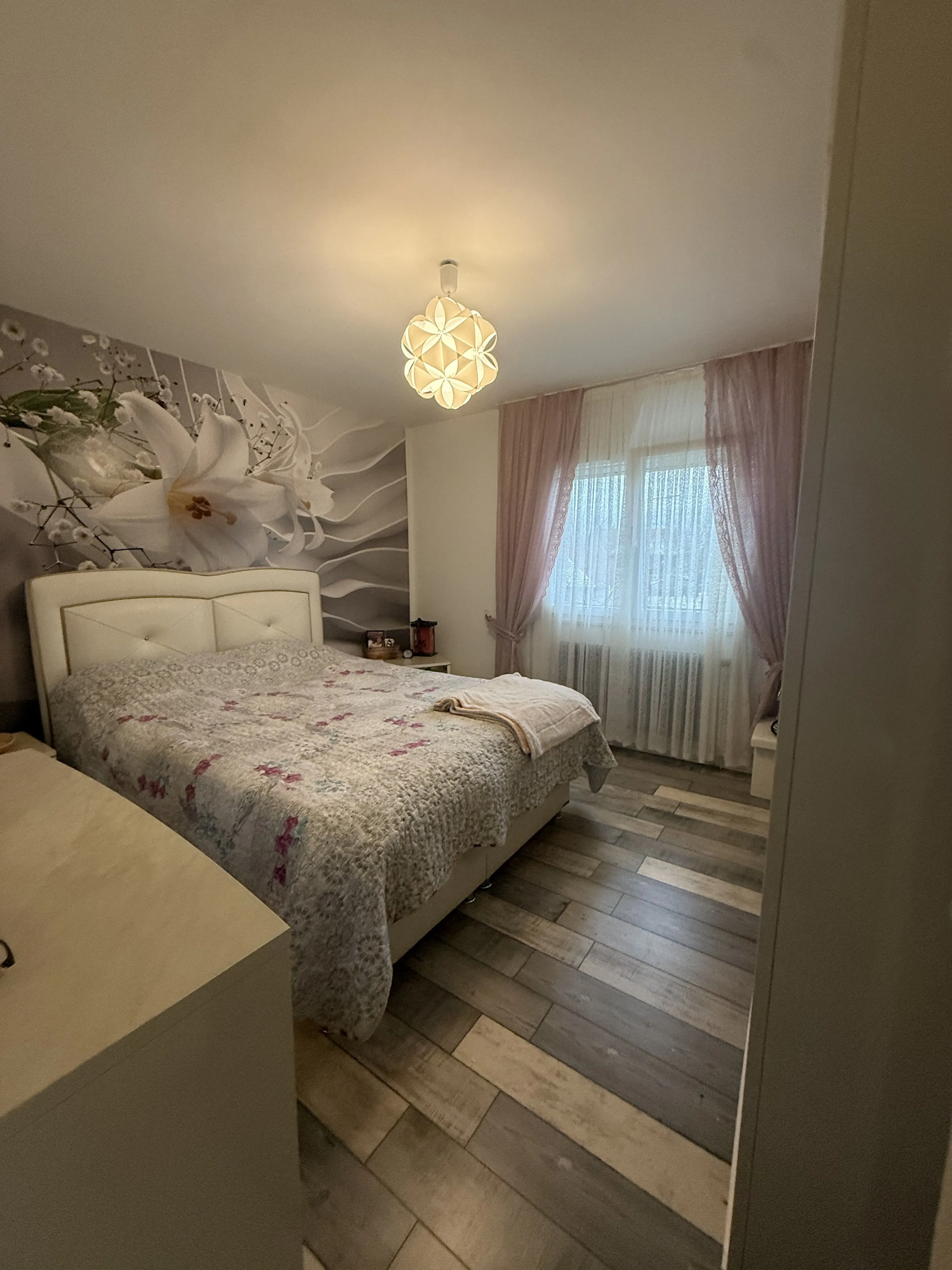 Maison à vendre à Riorges de 100 m² avec garage et balcon 