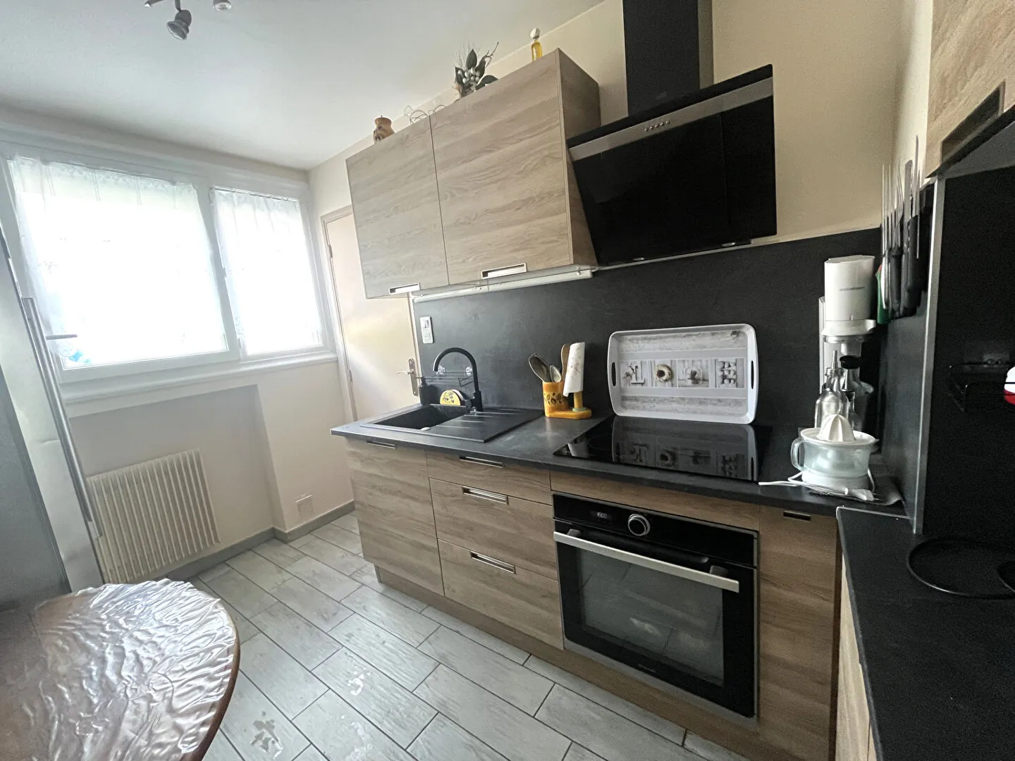 Appartement T3 rénové de 71,48 m² à Veynes avec balcon et garage