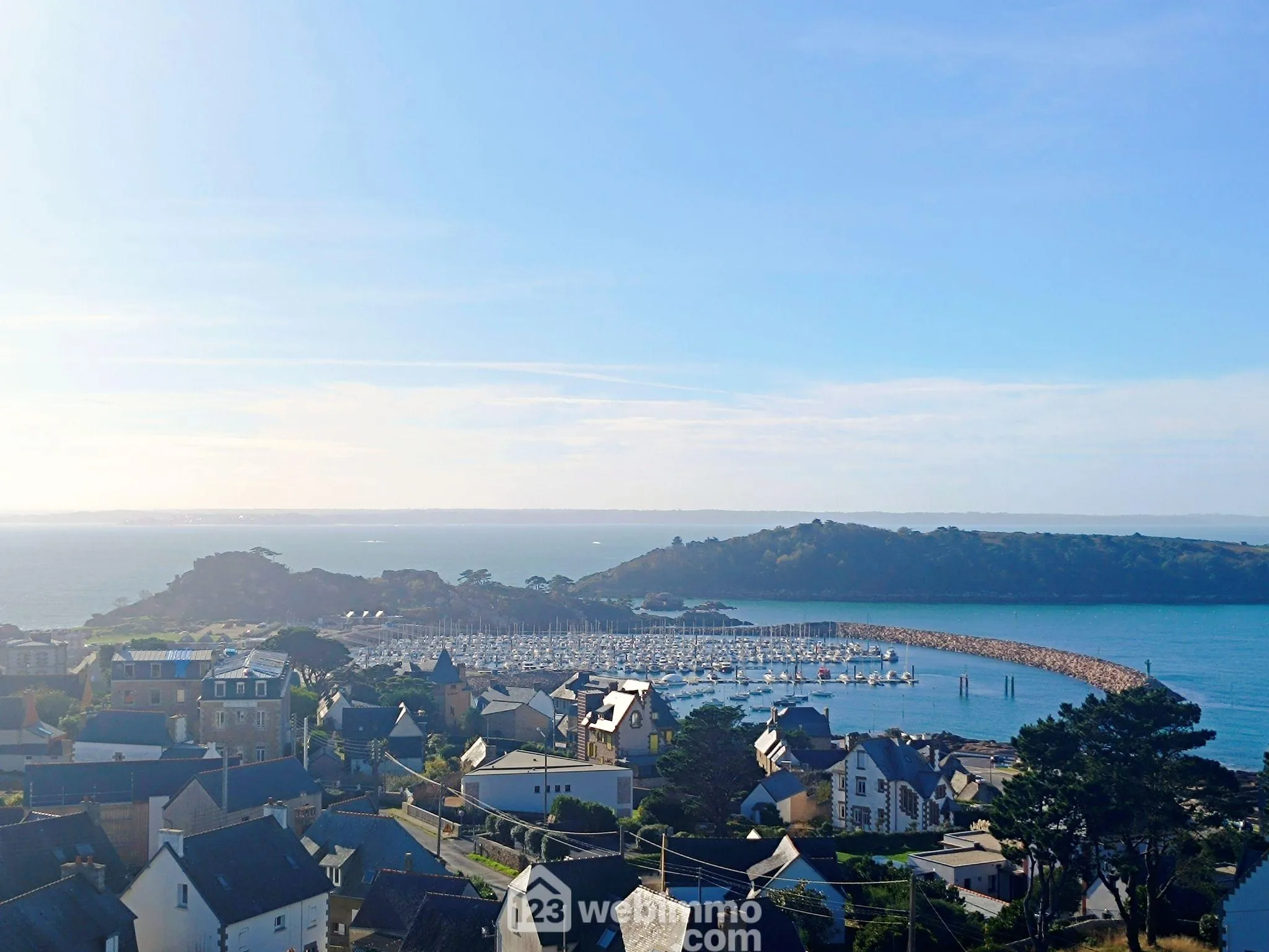Charmant studio de 20 m² avec terrasse sud et vue mer à Trégor-Goëlo 