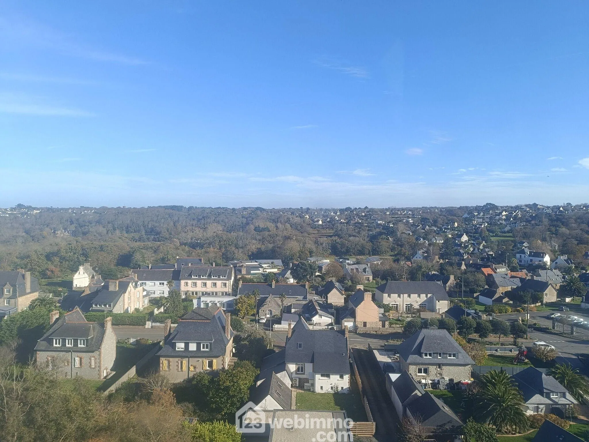 Charmant studio de 20 m² avec terrasse sud et vue mer à Trégor-Goëlo 