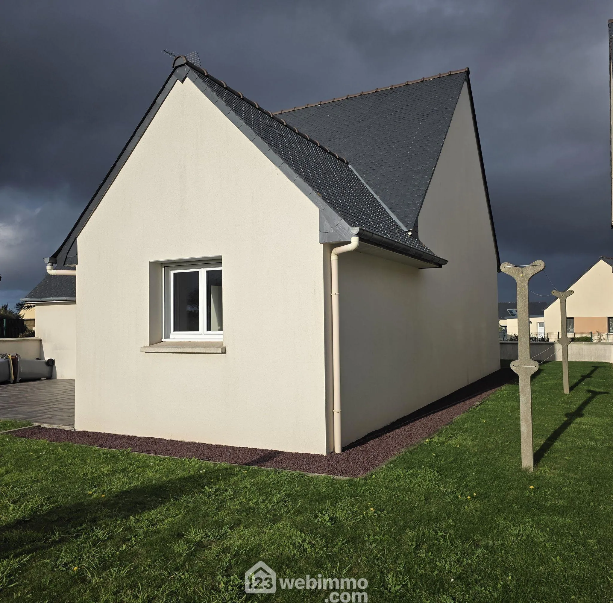 Maison récente 88m² à Penvénan avec terrasse plein sud et 3 chambres 