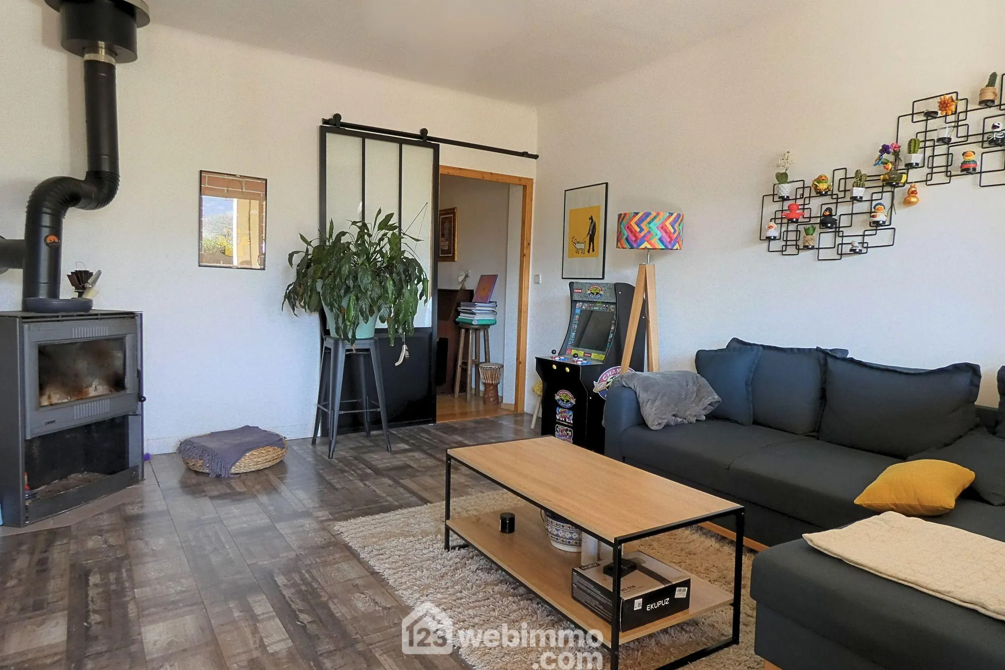 Charme et volumes : maison mitoyenne de 141 m² à Ugine 