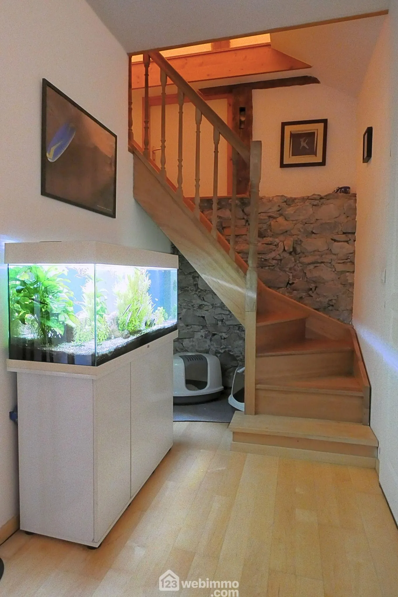 Charme et volumes : maison mitoyenne de 141 m² à Ugine 