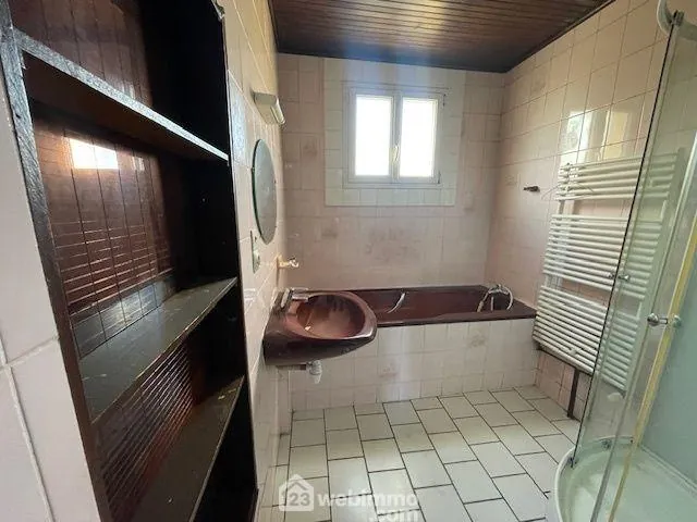 Appartement de 83 m² à Noyon avec jardin et garage, proche du centre-ville 