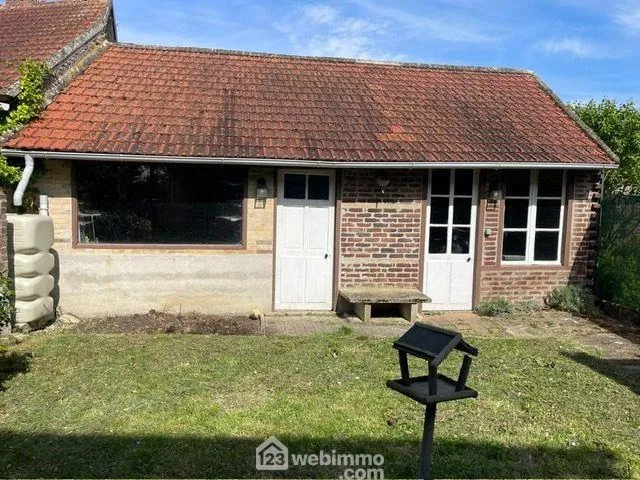 Maison de village de 66m² avec jardin à Pont Eveque - Charmante propriété avec dépendances et environnement pittoresque 