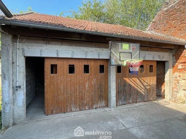 Charmante maison en pierre avec dépendances et vue sur le village à Salency 