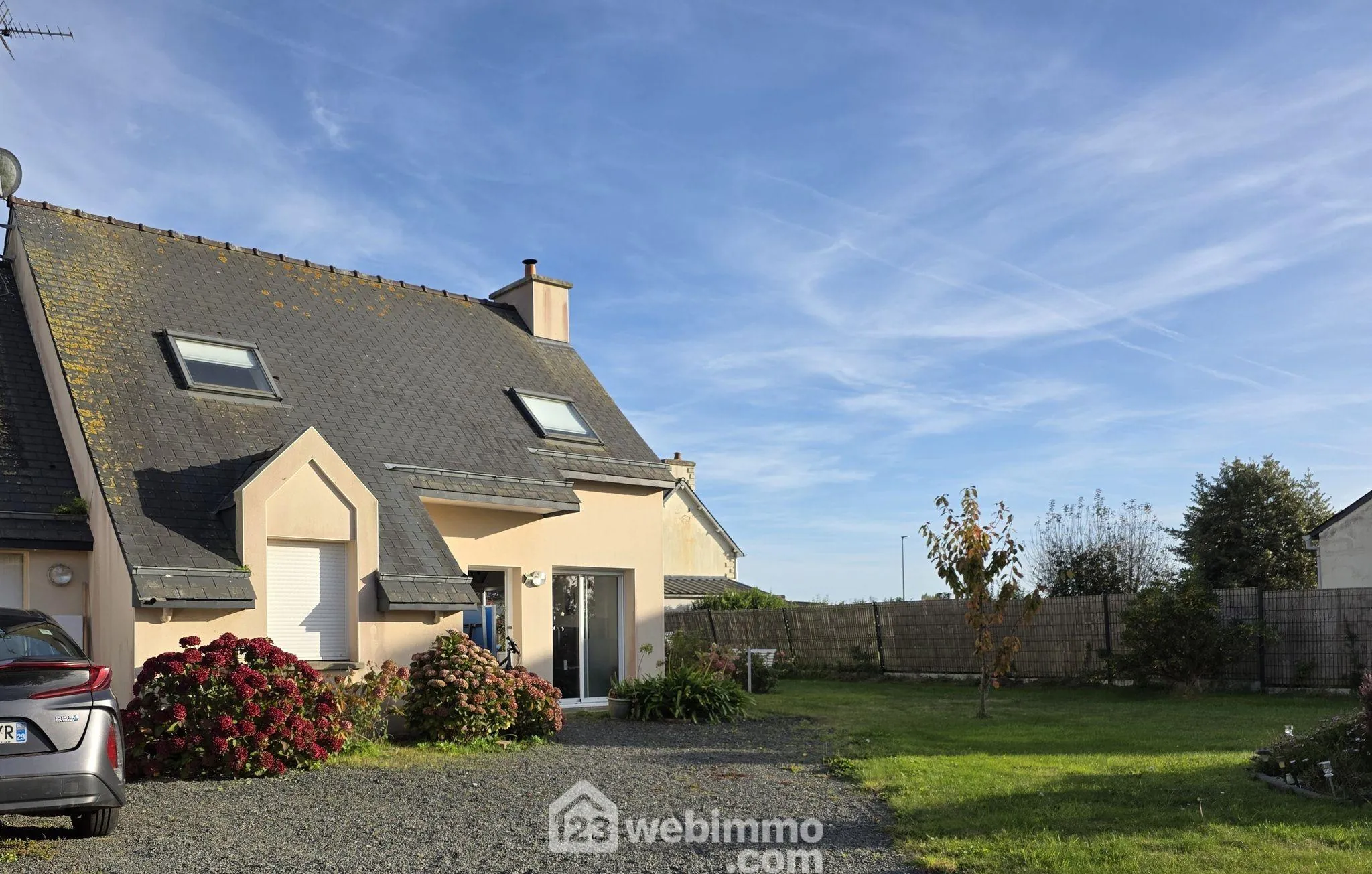 Maison lumineuse de plain-pied à vendre à La Roche-Jaudy – 2006