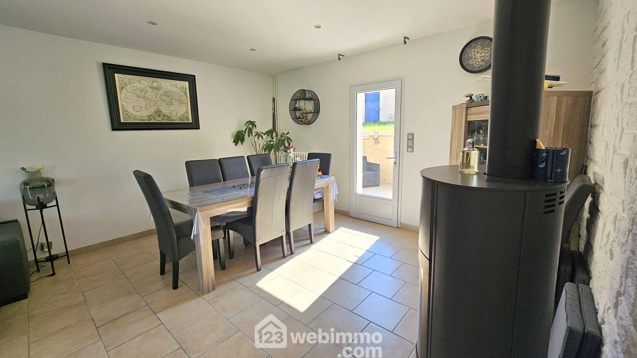 Maison de 105 m² à vendre à Milly-la-Forêt, proche commodités avec jardin et terrasse 