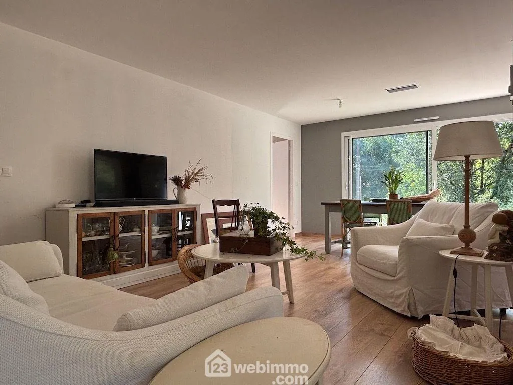 Maison à Béruges de 88 m² avec 3 chambres, calme et proche de la nature 