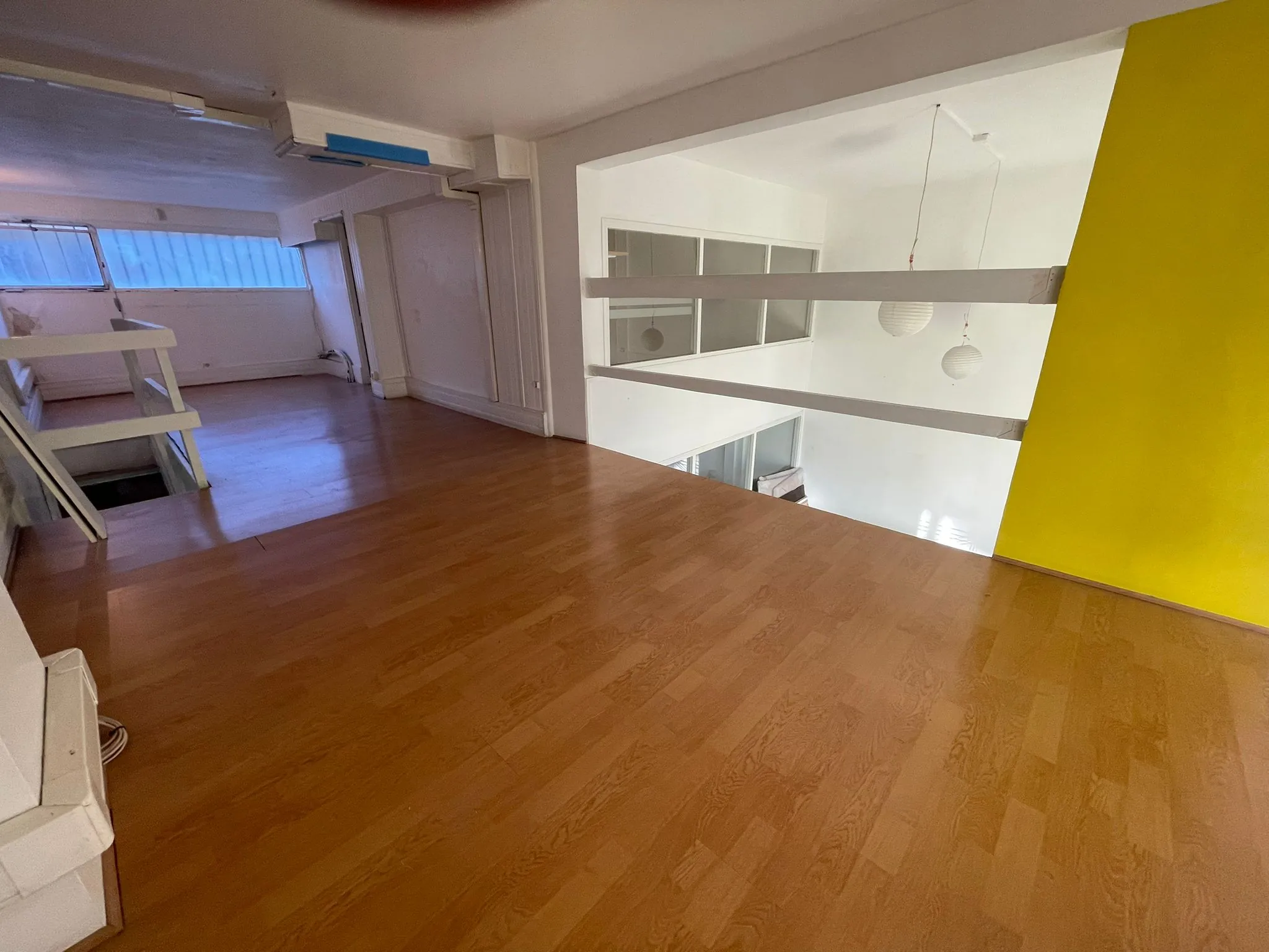 Local commercial de 97 m² à Marseille, emplacement stratégique, idéale pour commerce ou bureaux 