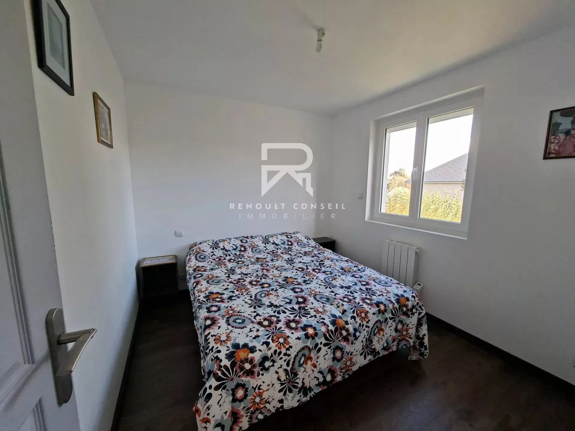 Pavillon rénové de 90 m² à Beaumontel - 3 chambres, terrain de 700 m², environnement calme 