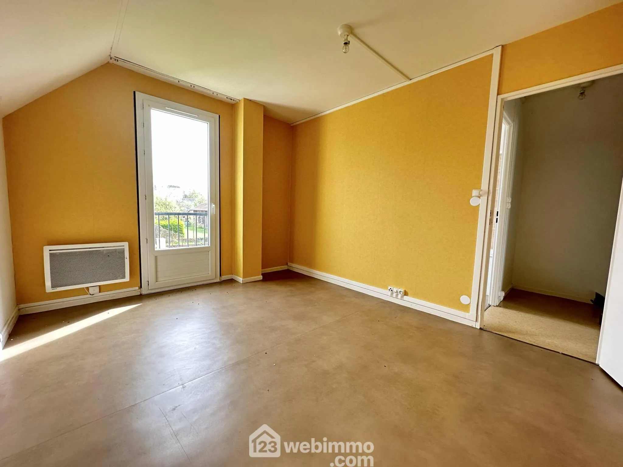 Investissement immobilier à Sissonne : maison louée de 71 m² avec jardin et stationnement 