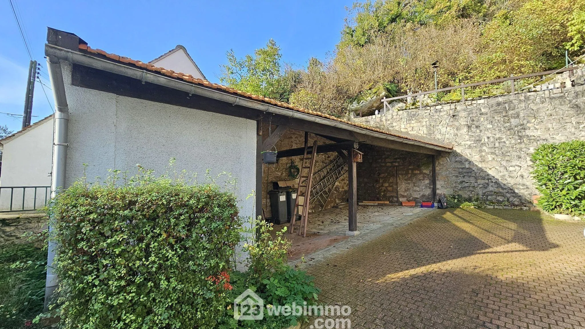 Charmante maison en pierre de 100 m² à Boigneville, calme et dépendances 