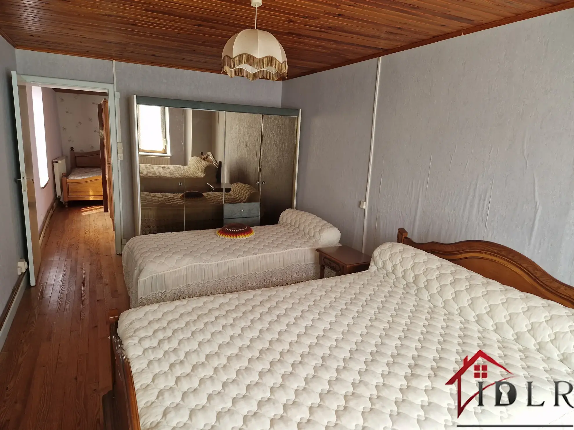 À vendre maison de village à Melay, 85 m², potentiel commercial et résidentiel 