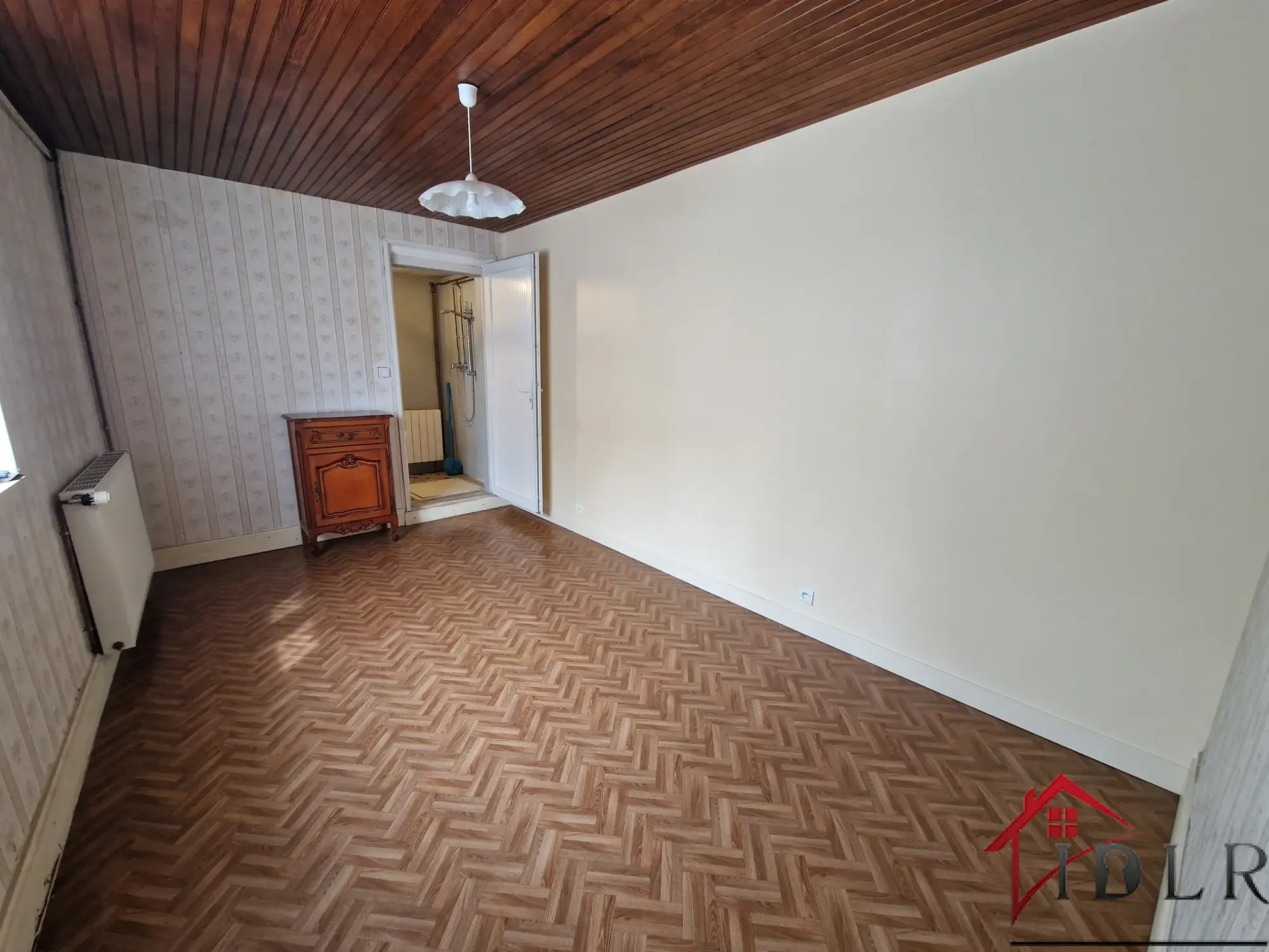 À vendre maison de village à Melay, 85 m², potentiel commercial et résidentiel 