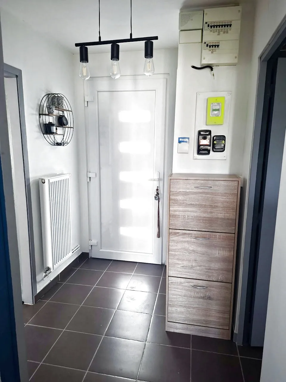 Maison semi-individuelle moderne à Boussois avec 4 chambres, jardin et garage 