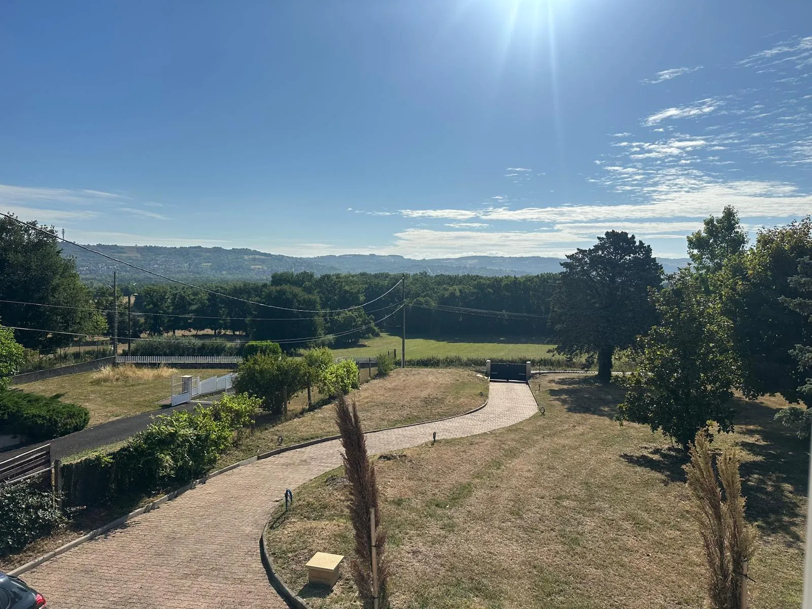 Maison individuelle avec vue dégagée à Brugheas - 146 m² rénovés