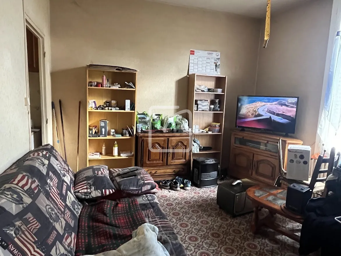 Maison à rénover à Objat avec fort potentiel d'investissement 