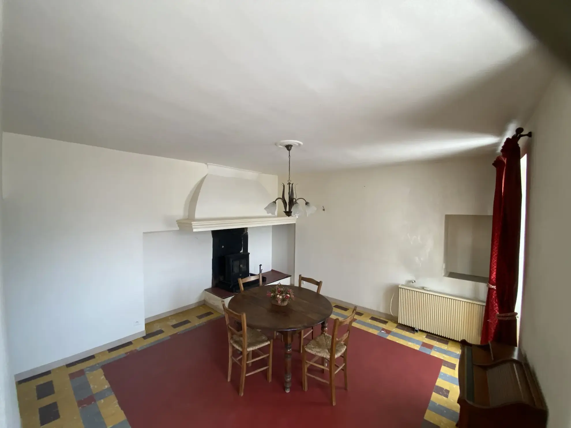 Charmante maison en pierre avec vue dégagée à Savignargues - 4 chambres, terrain piscinable 