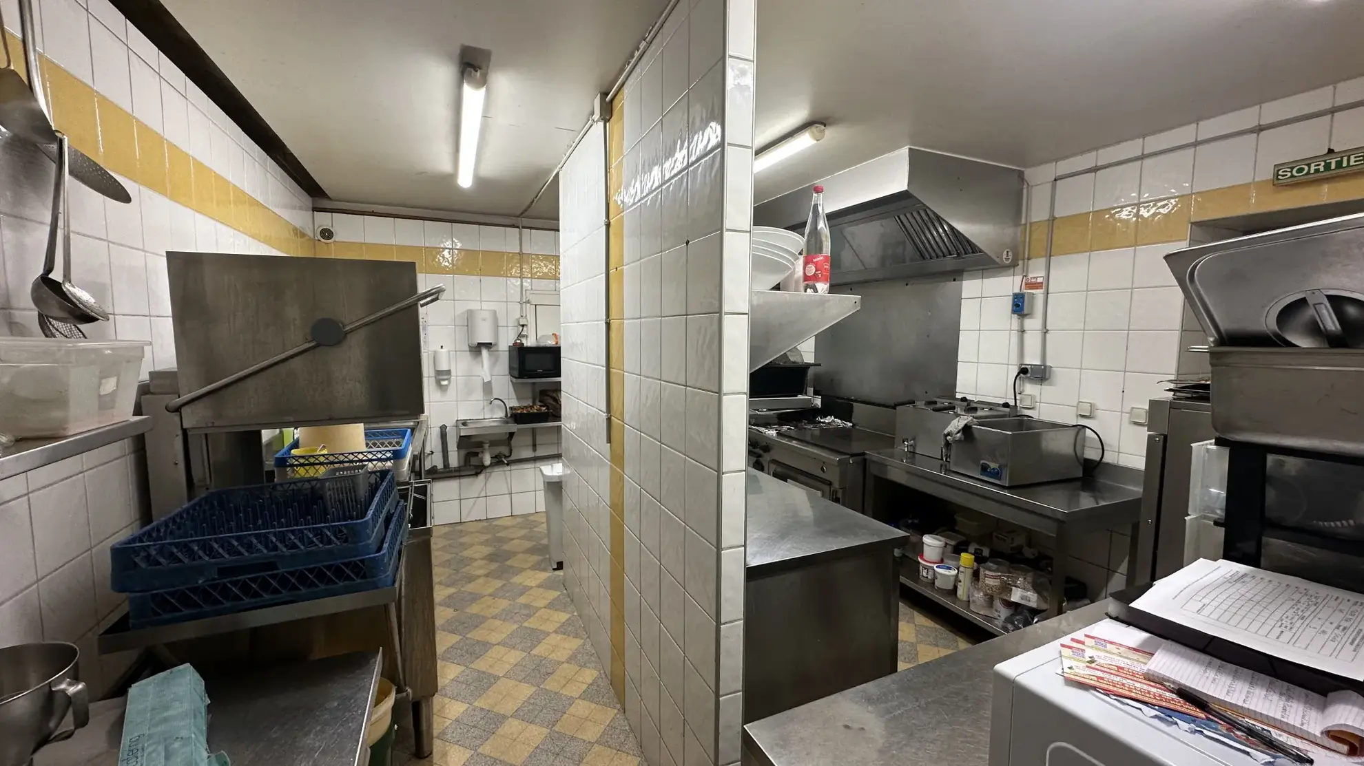 Vente murs commerciaux loués au Beausset - Opportunité d’investissement à forte rentabilité 