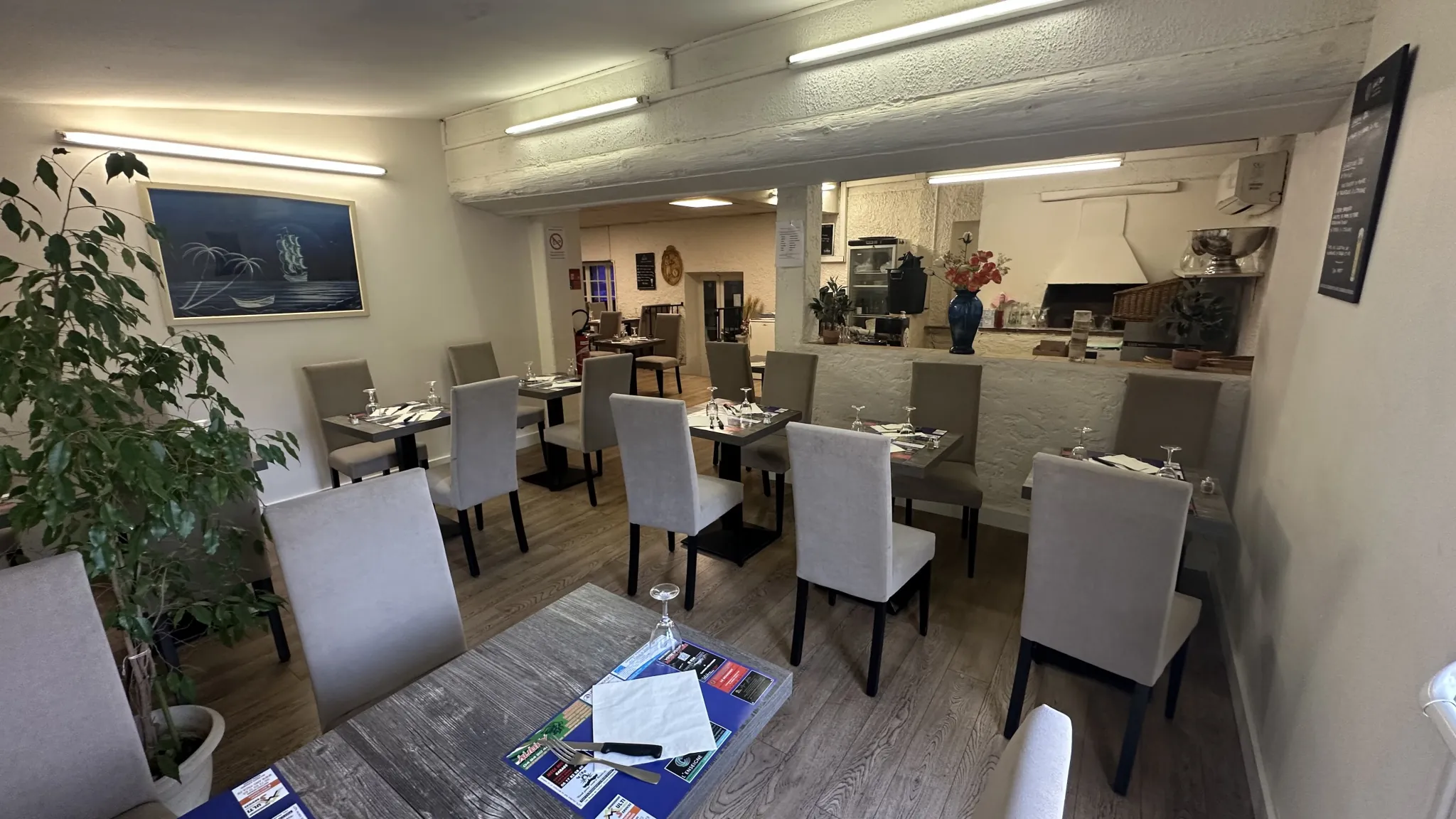 Vente murs commerciaux loués au Beausset - Opportunité d’investissement à forte rentabilité 