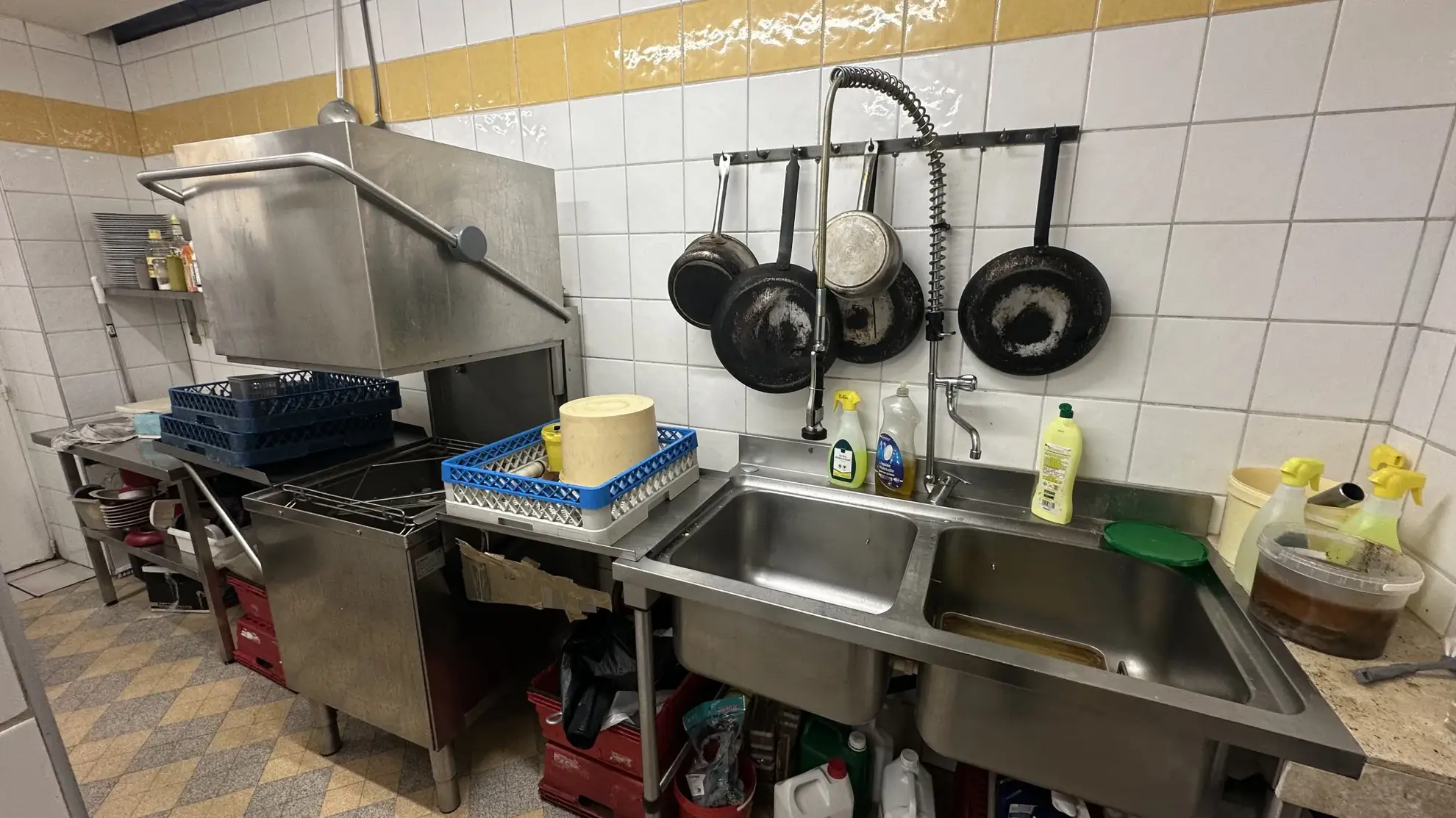 Vente murs commerciaux loués au Beausset - Opportunité d’investissement à forte rentabilité 