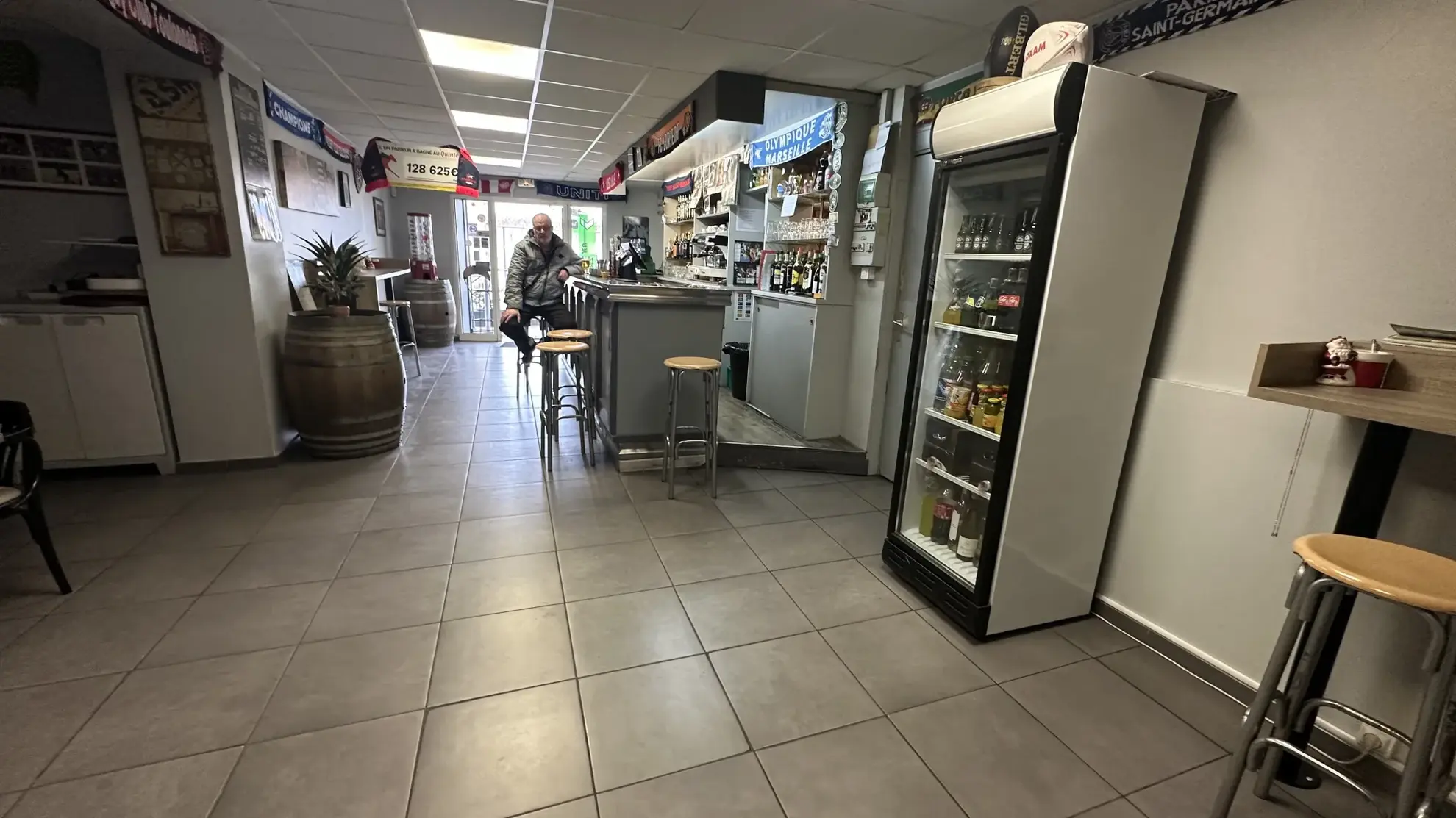 Vente murs commerciaux loués au Beausset - Opportunité d’investissement à forte rentabilité 