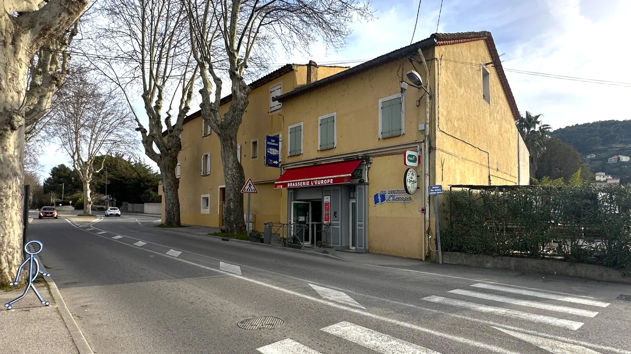 Vente murs commerciaux loués au Beausset - Opportunité d’investissement à forte rentabilité