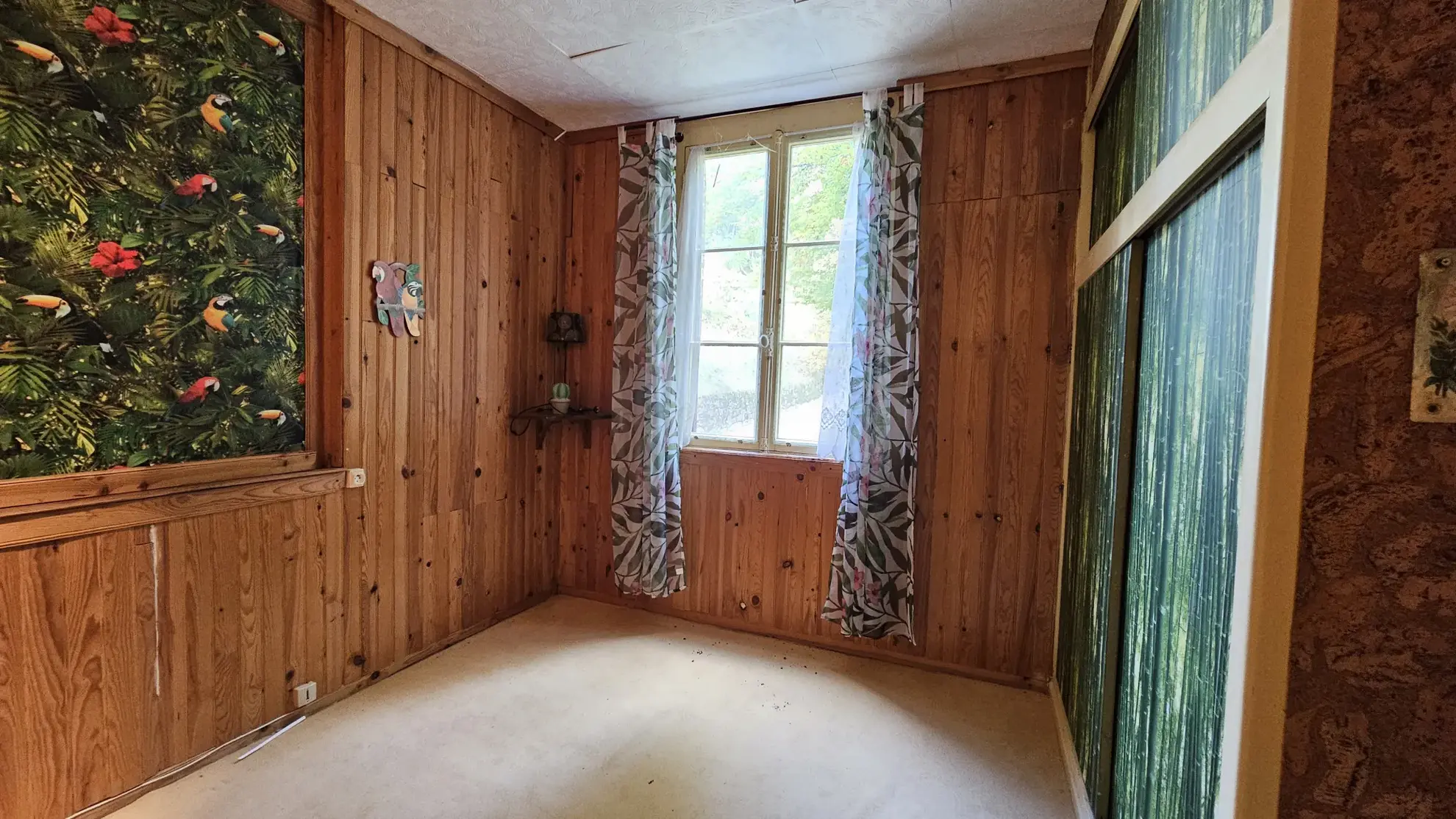 Appartement à rénover avec 3 chambres et balcon à Thorenc 