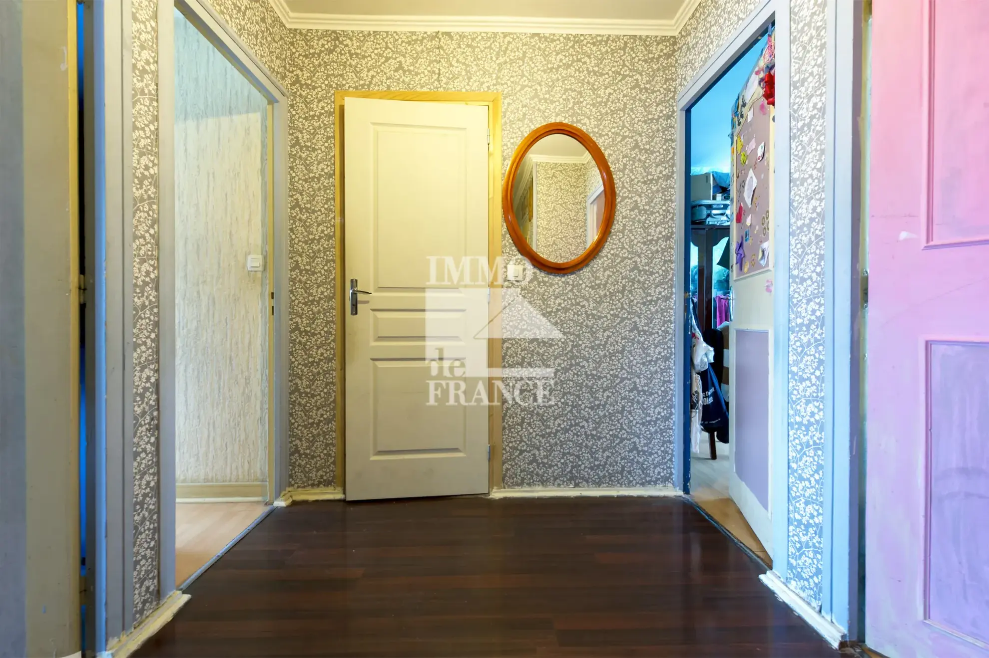 Appartement familial de 100,50 m² à Pontoise avec 4 chambres et double séjour 