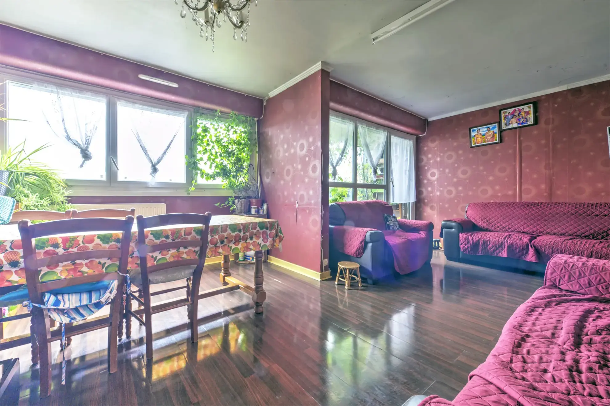 Appartement familial de 100,50 m² à Pontoise avec 4 chambres et double séjour 