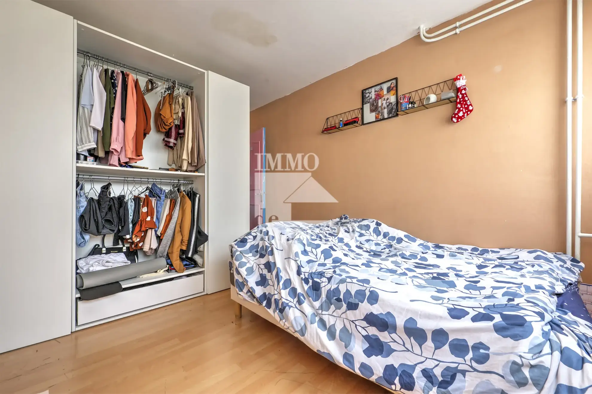 Appartement familial de 100,50 m² à Pontoise avec 4 chambres et double séjour 