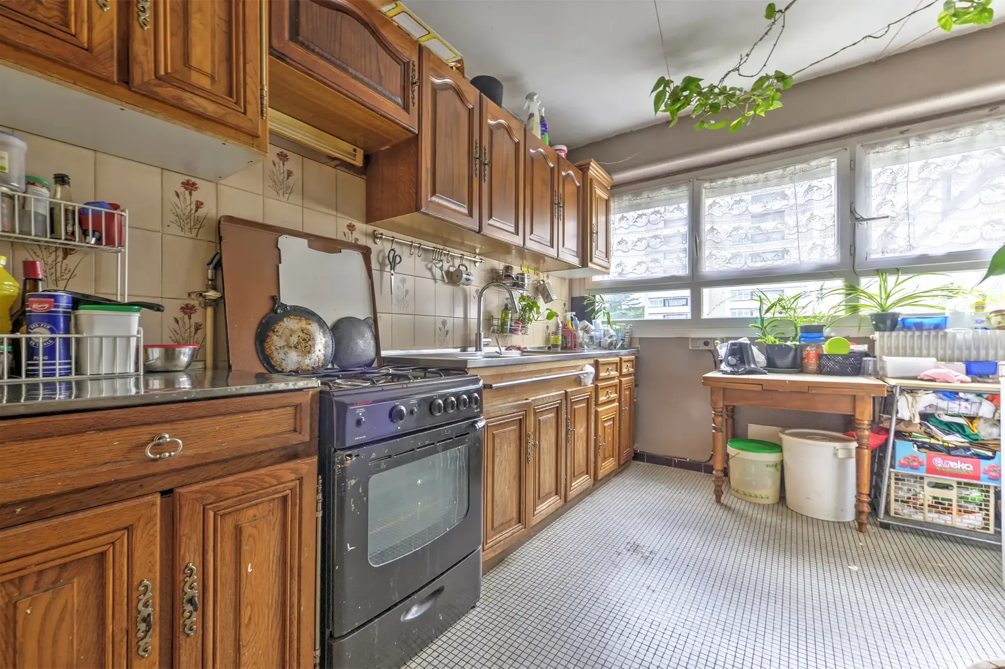 Appartement familial de 100,50 m² à Pontoise avec 4 chambres et double séjour 