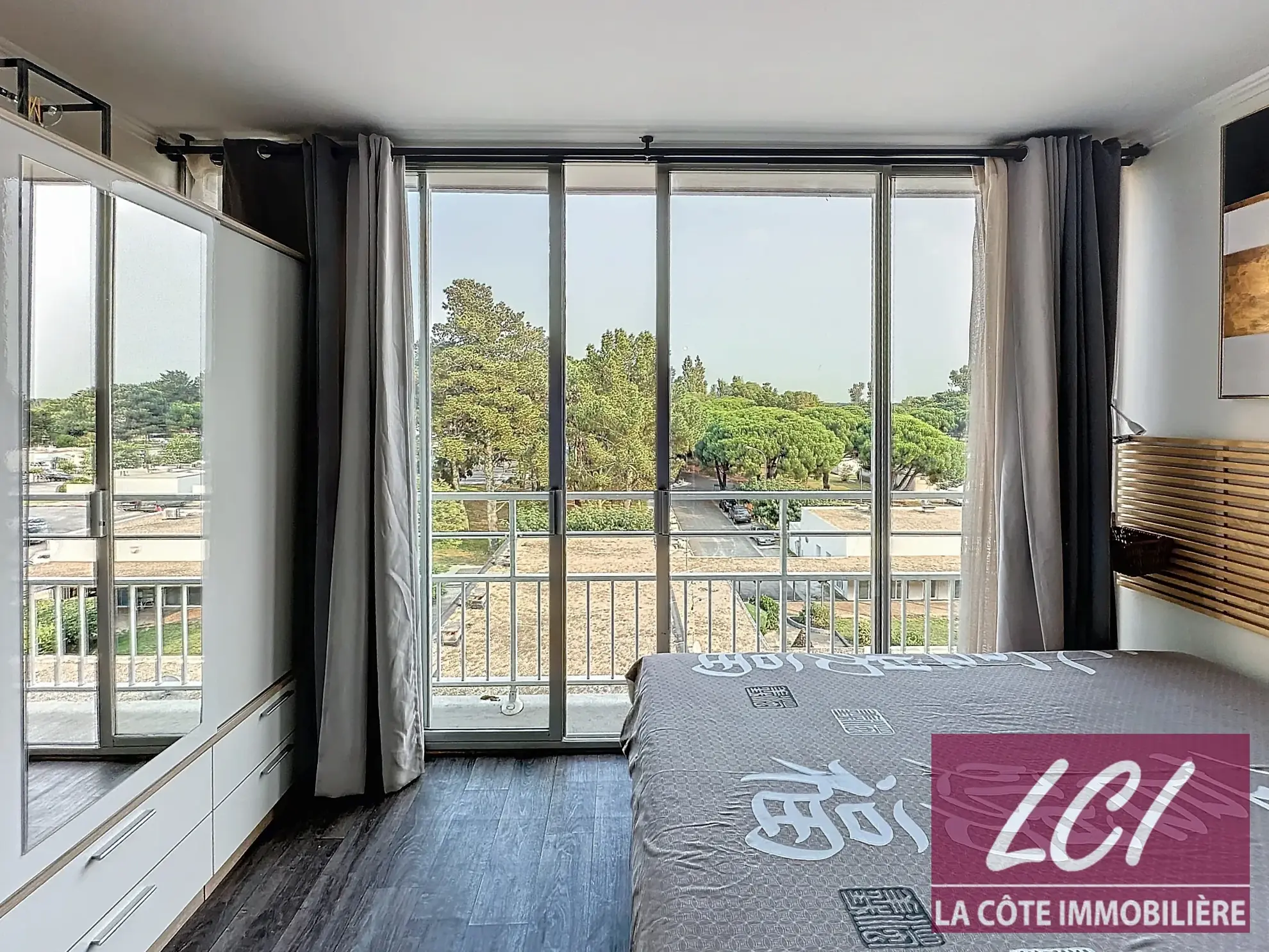 Magnifique T2 rénové à Arcachon avec vue dégagée et parking privé 