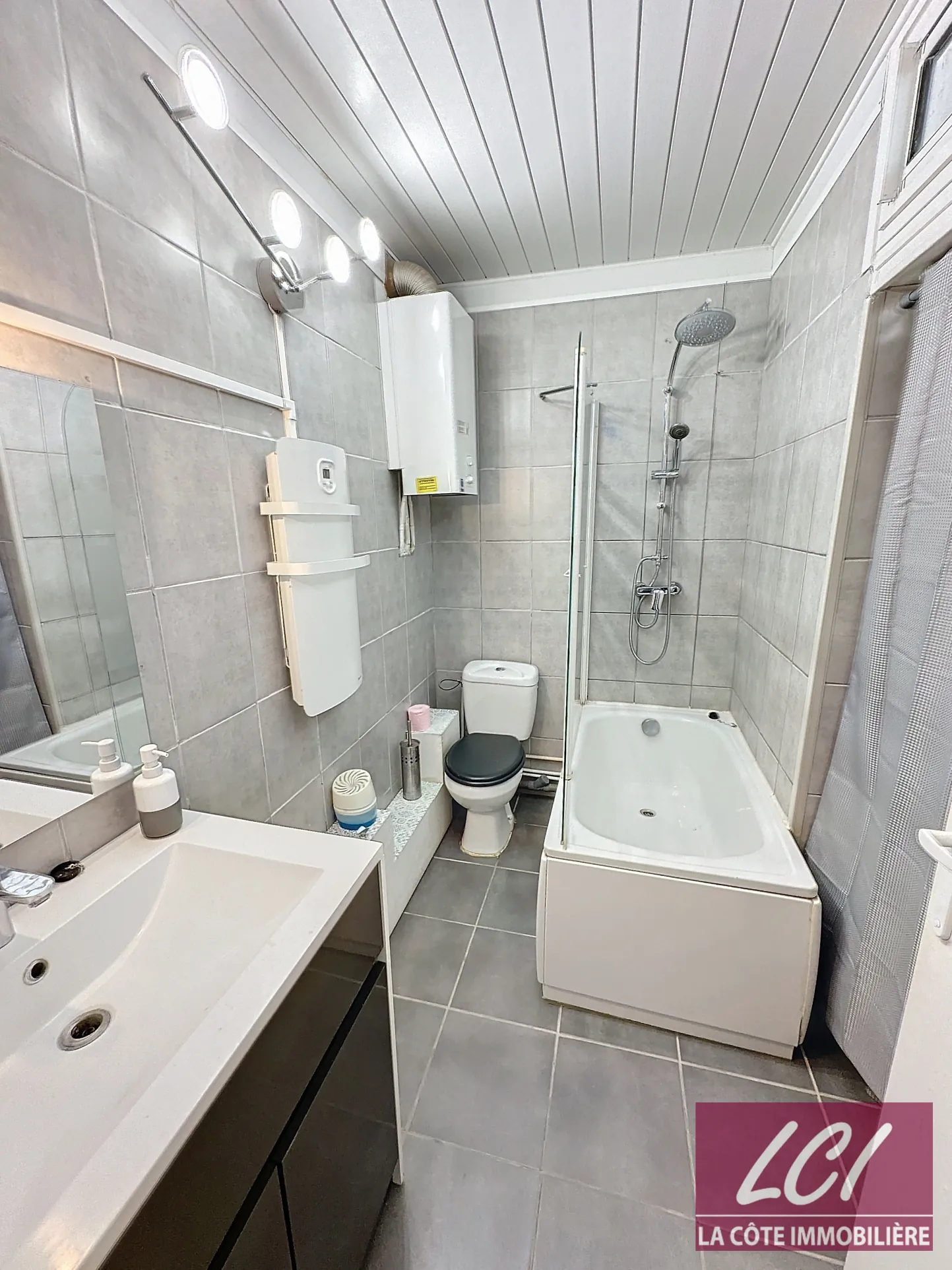 Magnifique T2 rénové à Arcachon avec vue dégagée et parking privé 