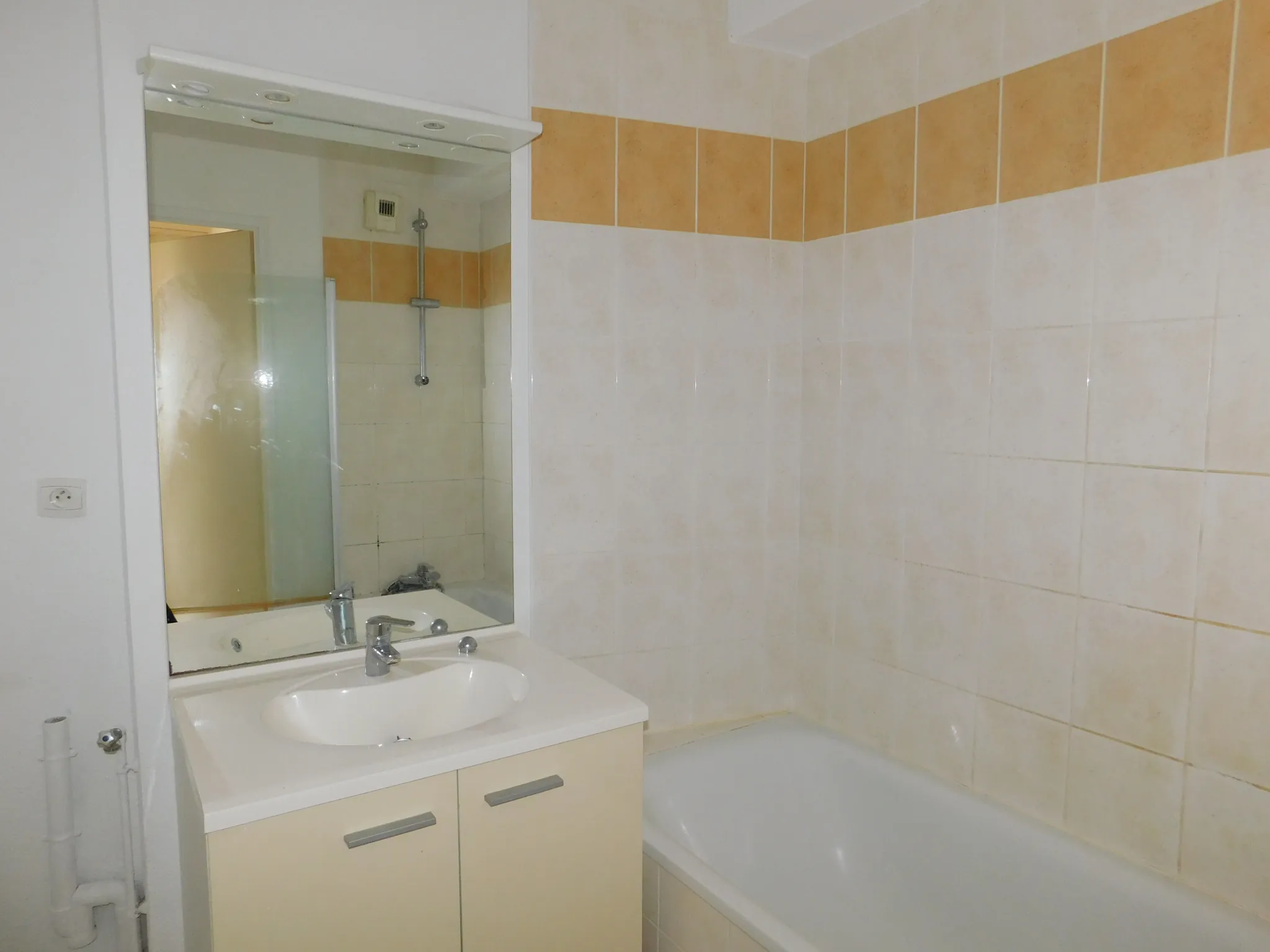 Bel appartement T3 avec terrasse et parking à Essey-lès-Nancy 