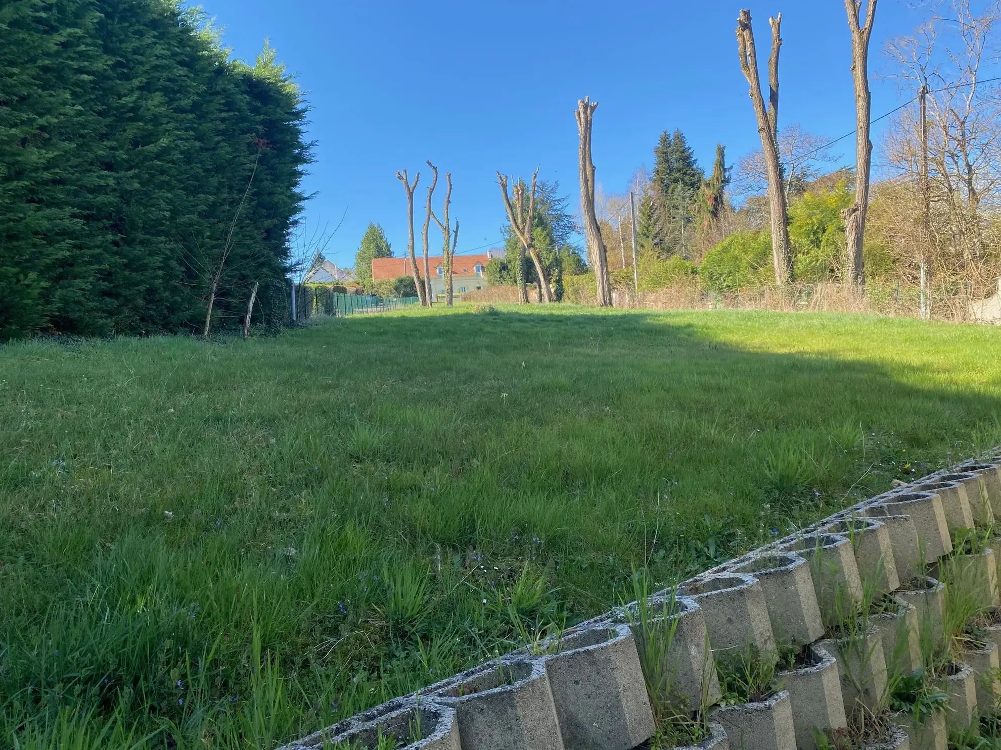 Vente maison T5 à Bellerive-sur-Allier avec terrain, garage et chauffage indépendant 