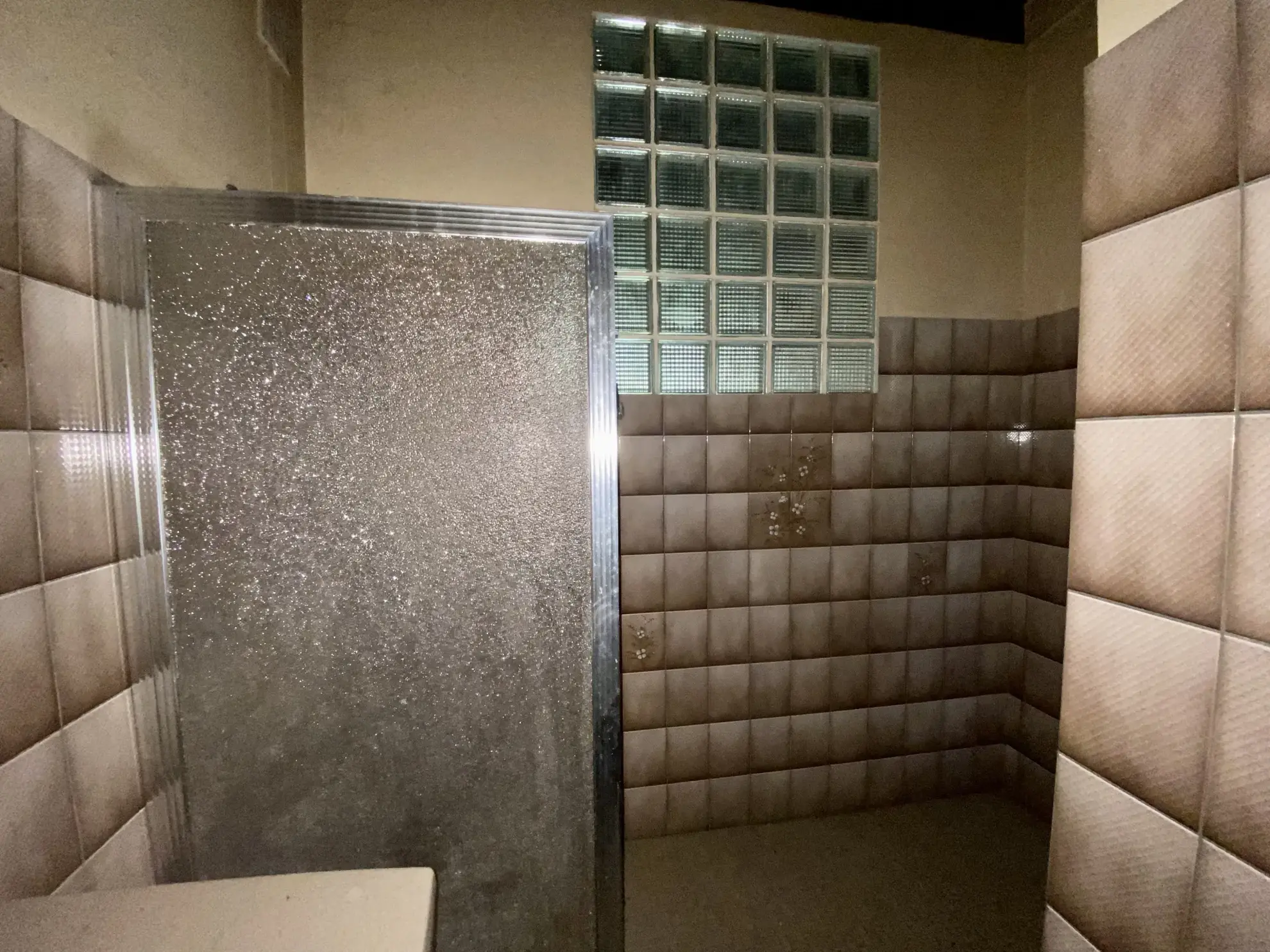 Fermette authentique à Lurcy-le-Bourg avec potentiel et vue panoramique 