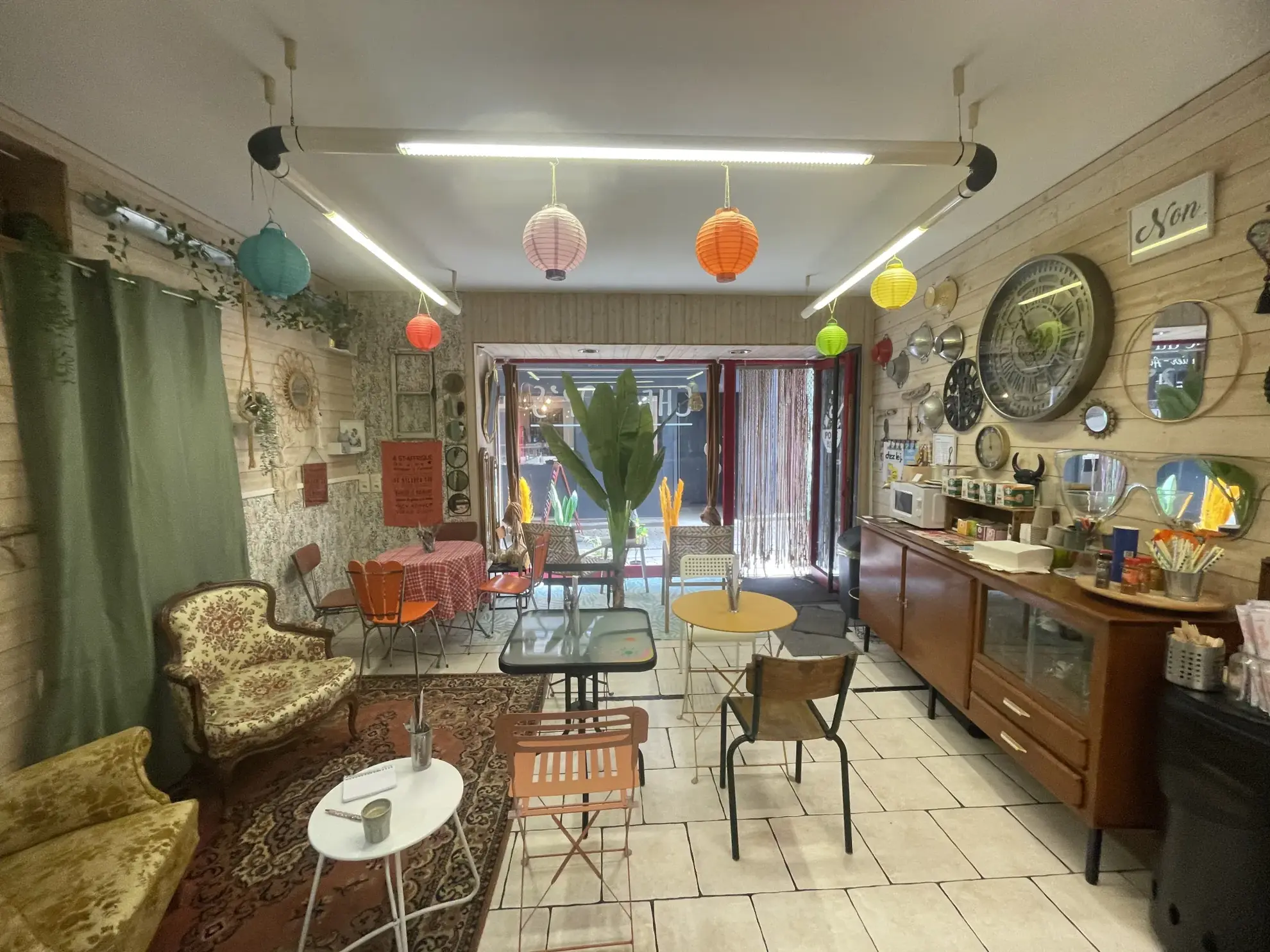 Immeuble à vendre au centre de Saint Affrique avec potentiel locatif