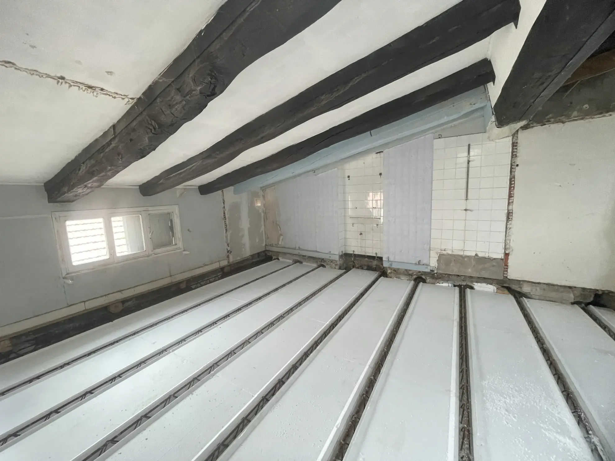 Immeuble à vendre au centre de Saint Affrique avec potentiel locatif 