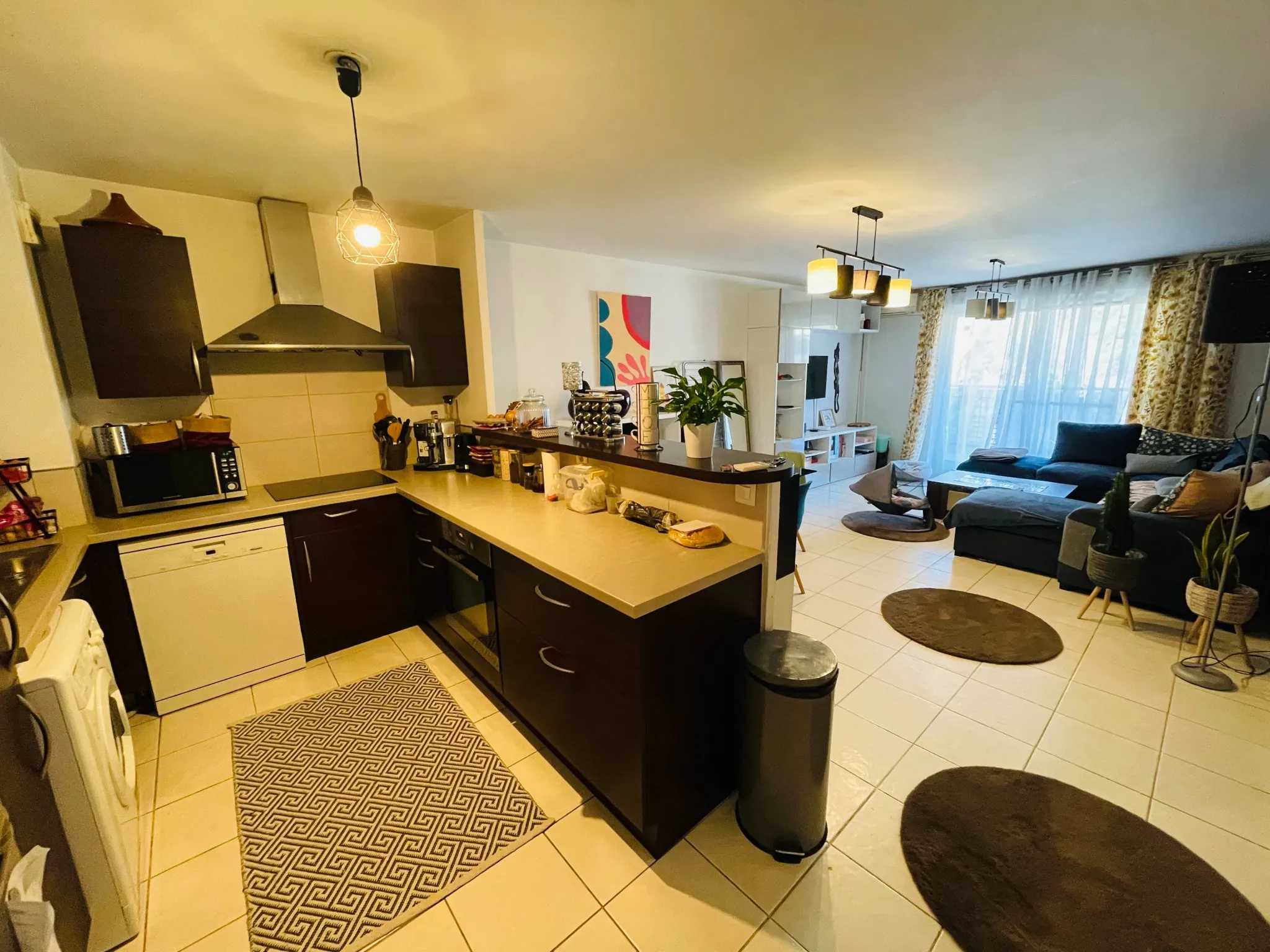 Appartement T3 à La Seyne-sur-Mer avec terrasses et parking privé 