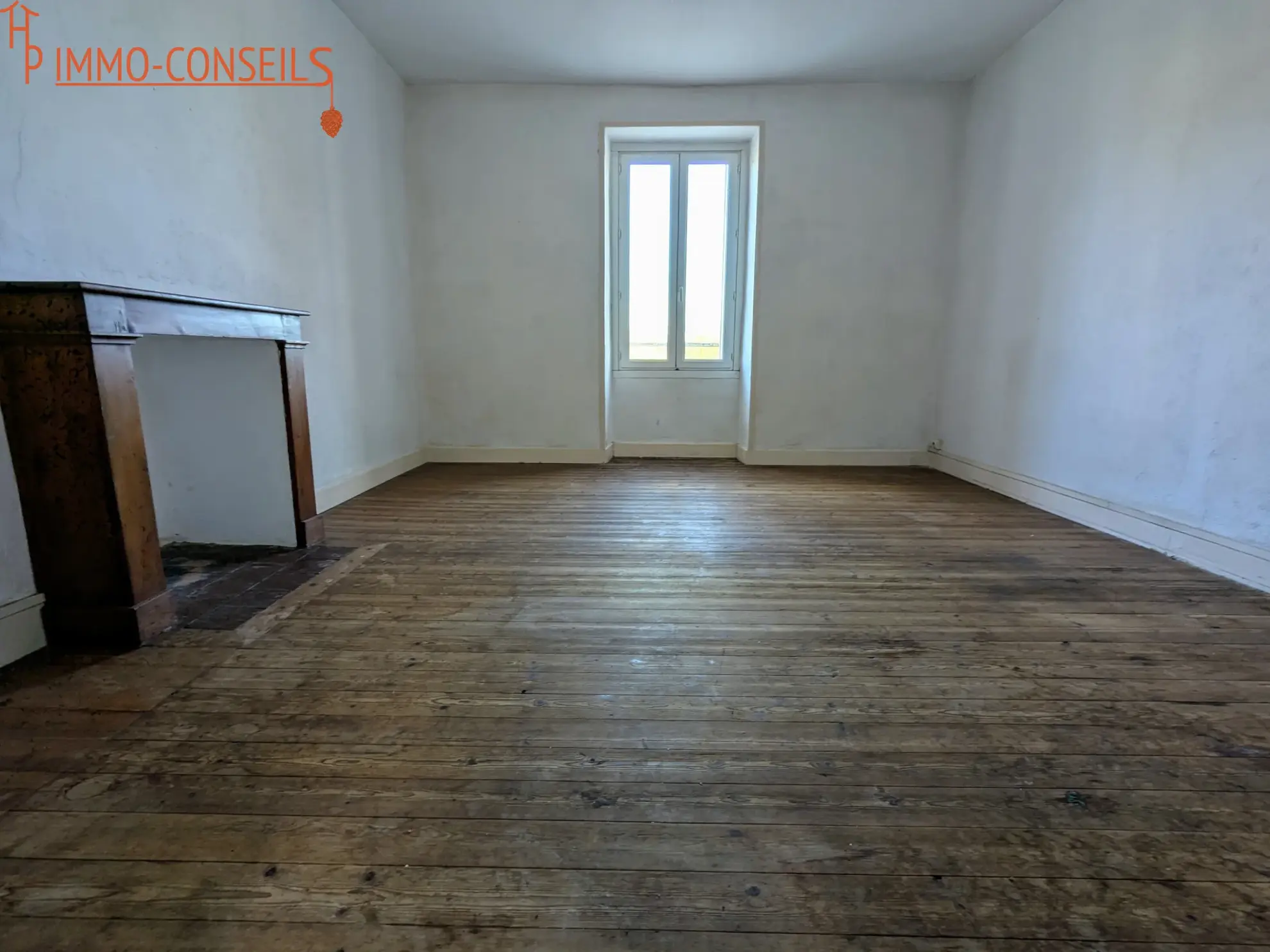 Maison de ville à rénover en hyper-centre de Nort-sur-Erdre - Terrain et dépendance 