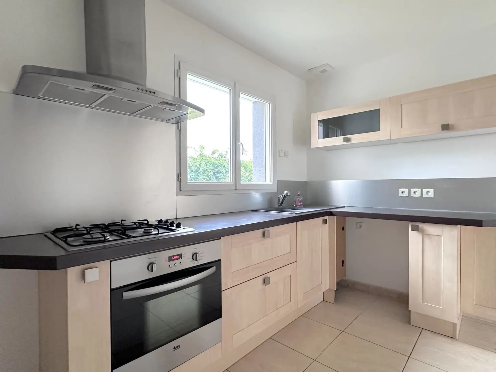 Maison familiale 4 chambres à Fontaine-le-Comte, proche de Poitiers Sud 