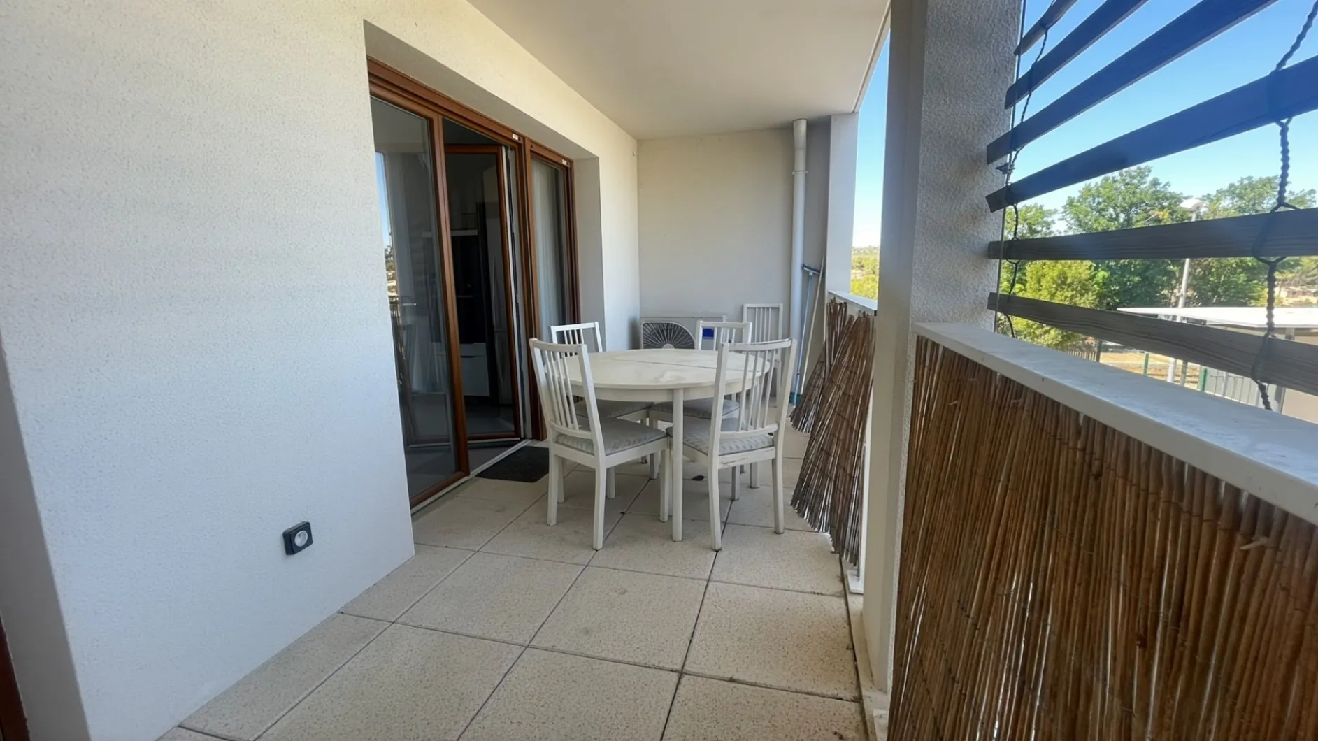 Appartement T3 moderne de 58,75 m² à Martigues, résidence sécurisée et parking 